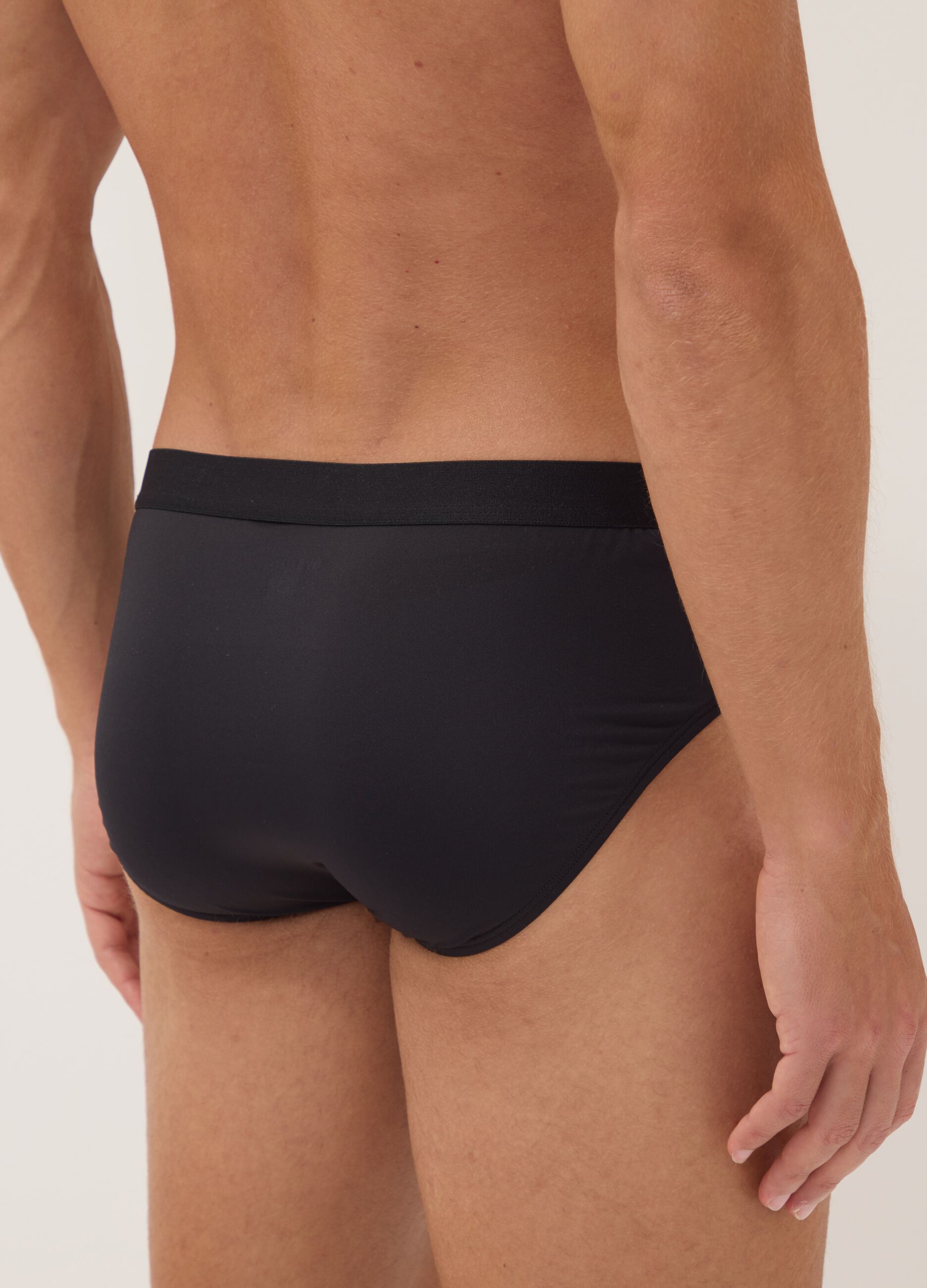 3-pack of black stretch microfibre briefs