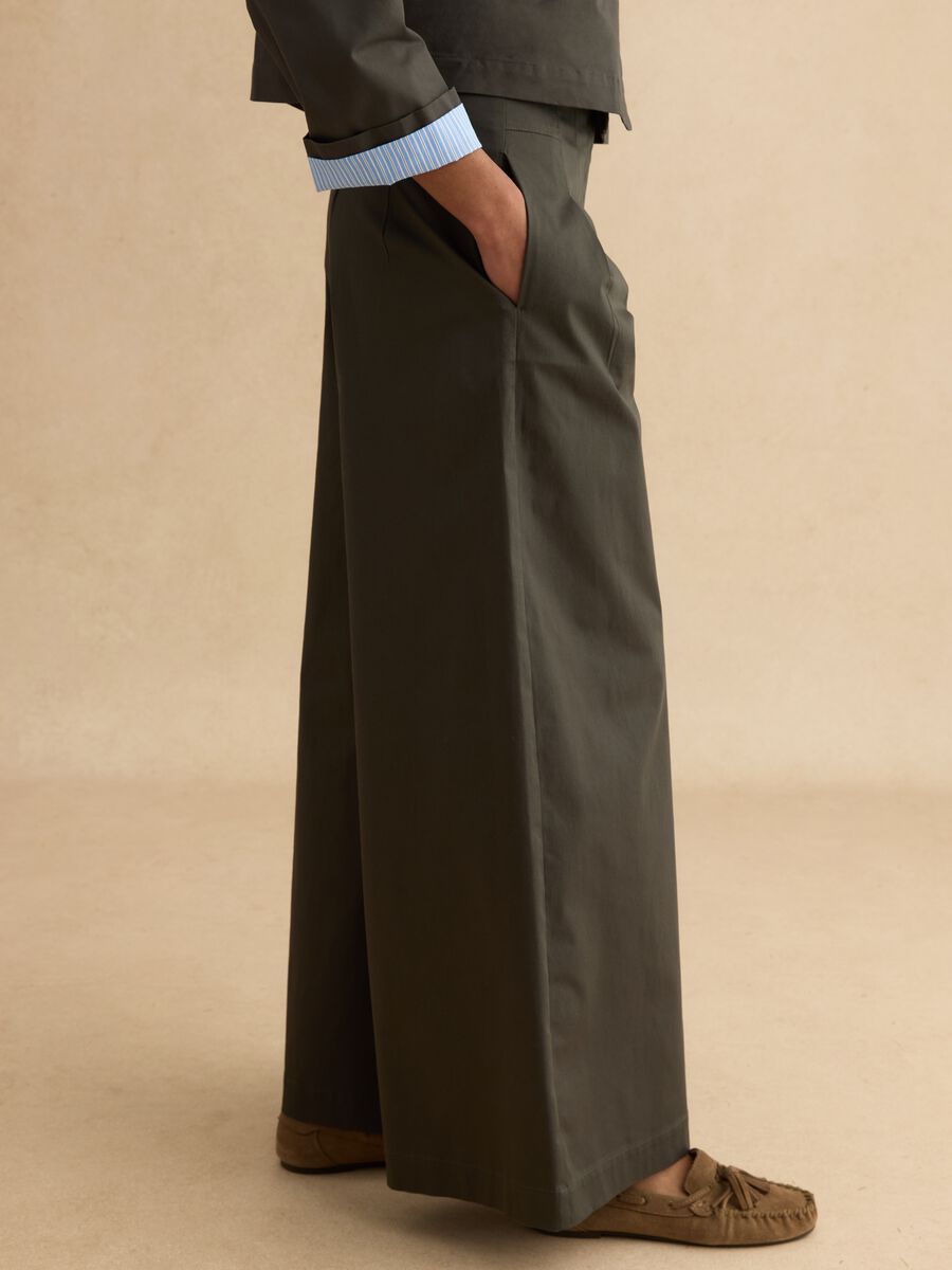 Grey wide leg stretch cotton chino trousers_3