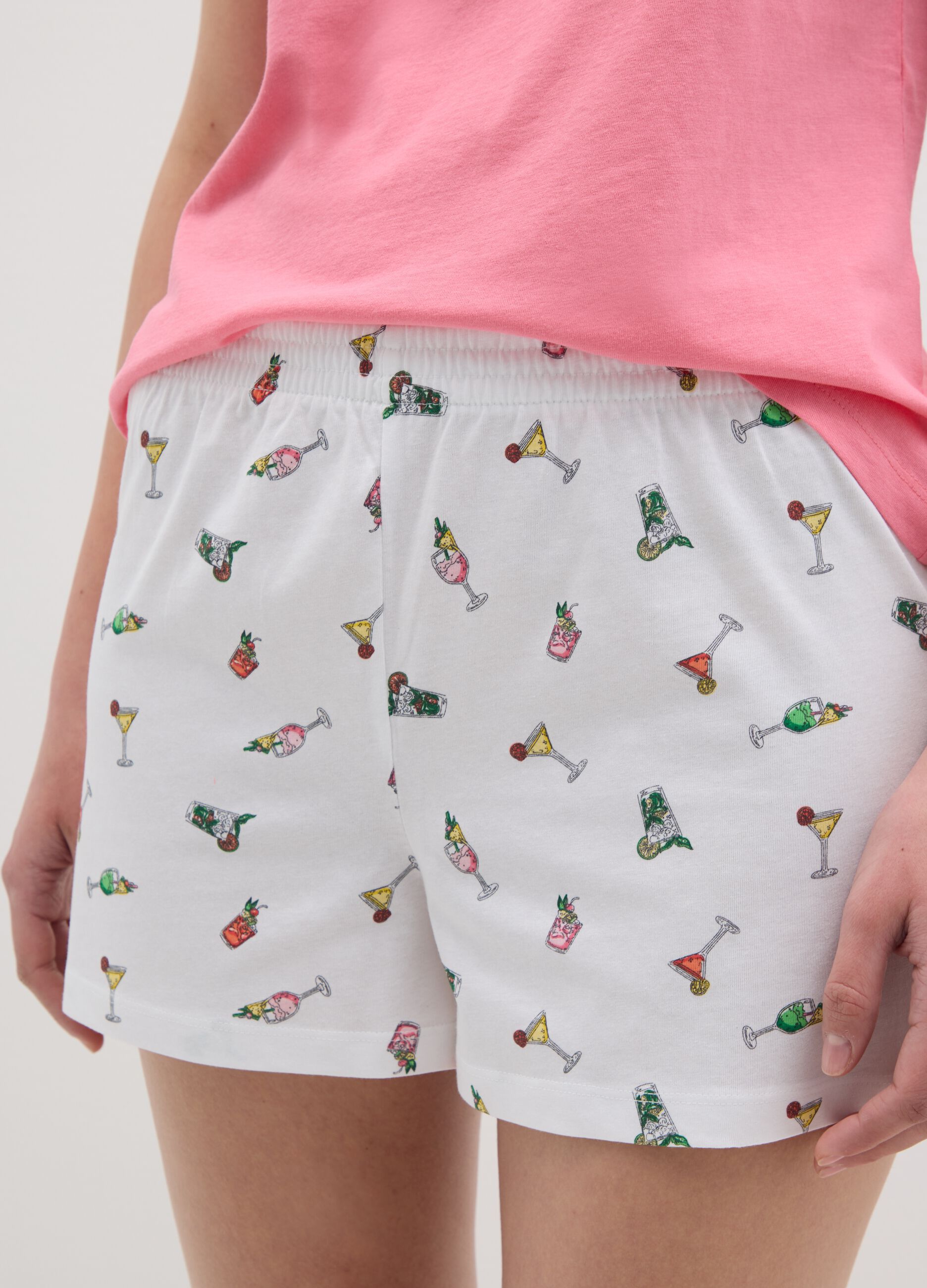 Women's multicolour pure cotton regular fit set with ruffled top and cocktail print shorts
