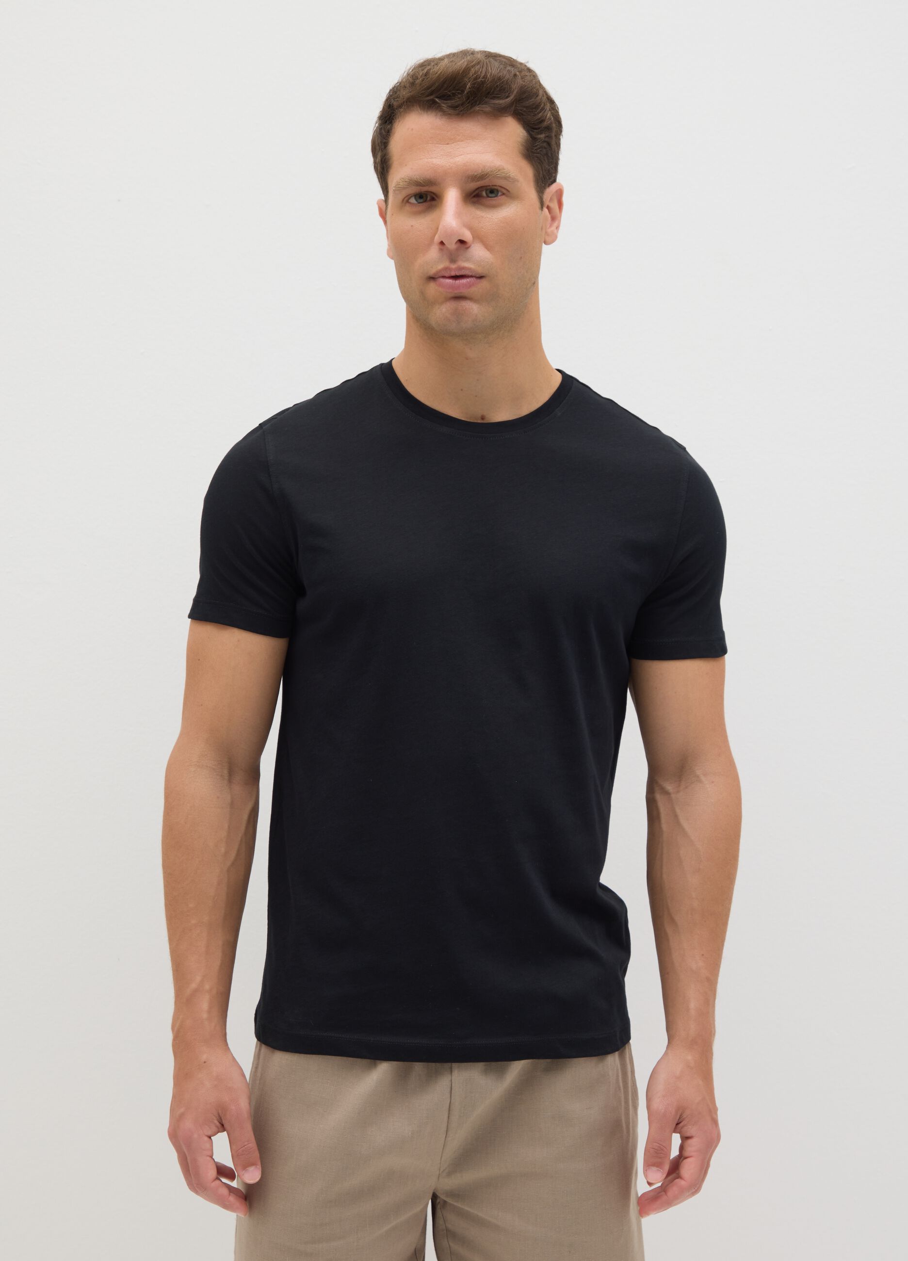 Men's T-shirt in pure black cotton regular fit