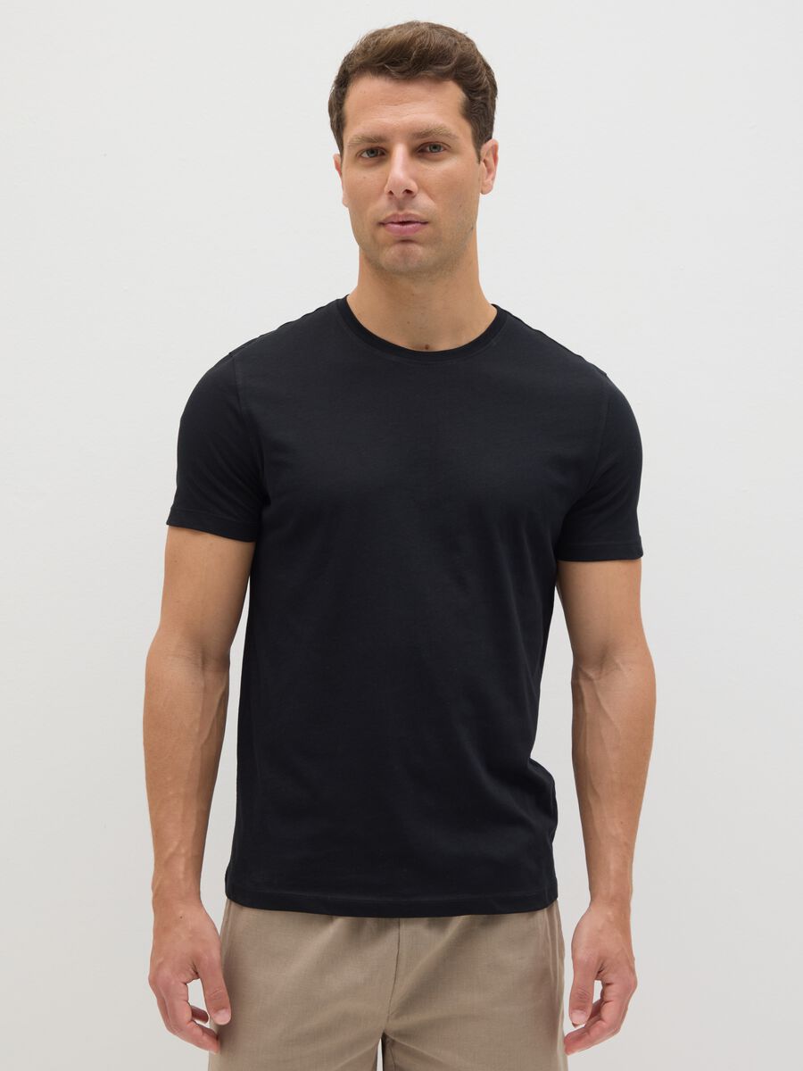 Men's T-shirt in pure black cotton regular fit_0