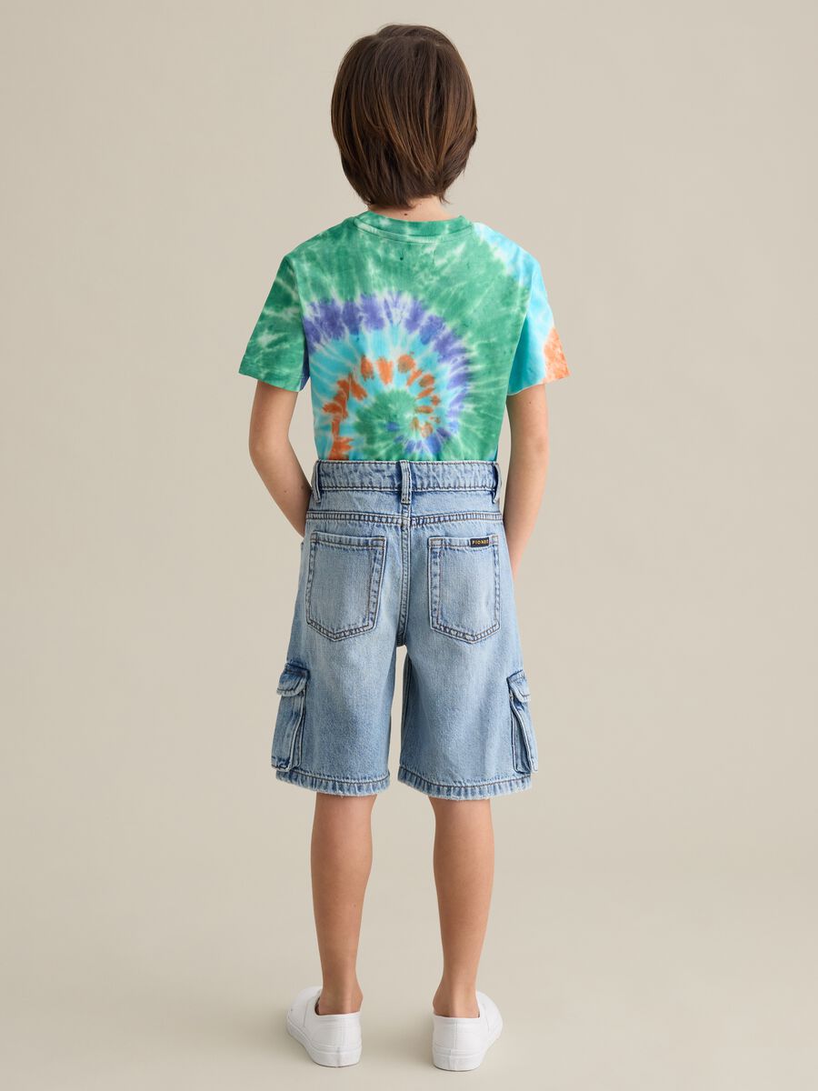 Cargo shorts in denim_3