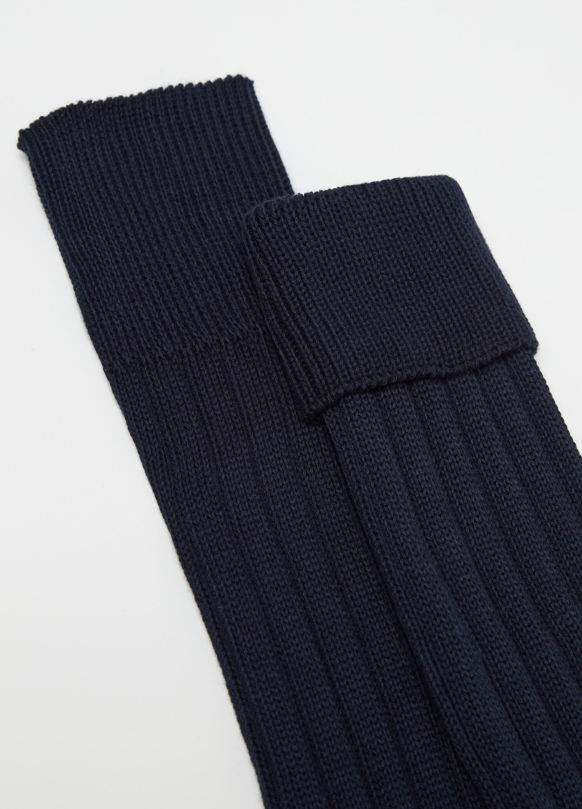 Long flat-ribbed socks