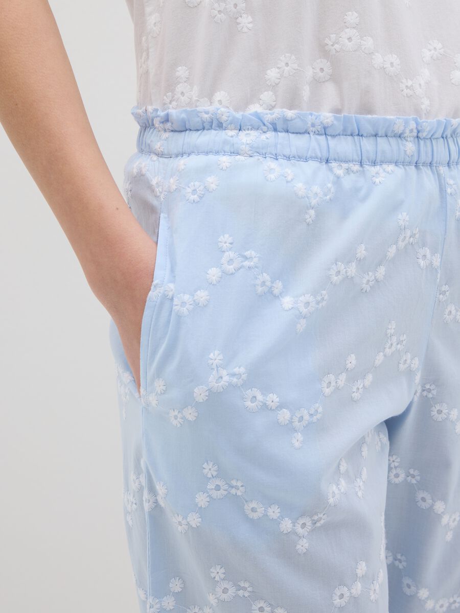 Women's multi-colour culotte trousers in pure cotton with floral embroidery_3