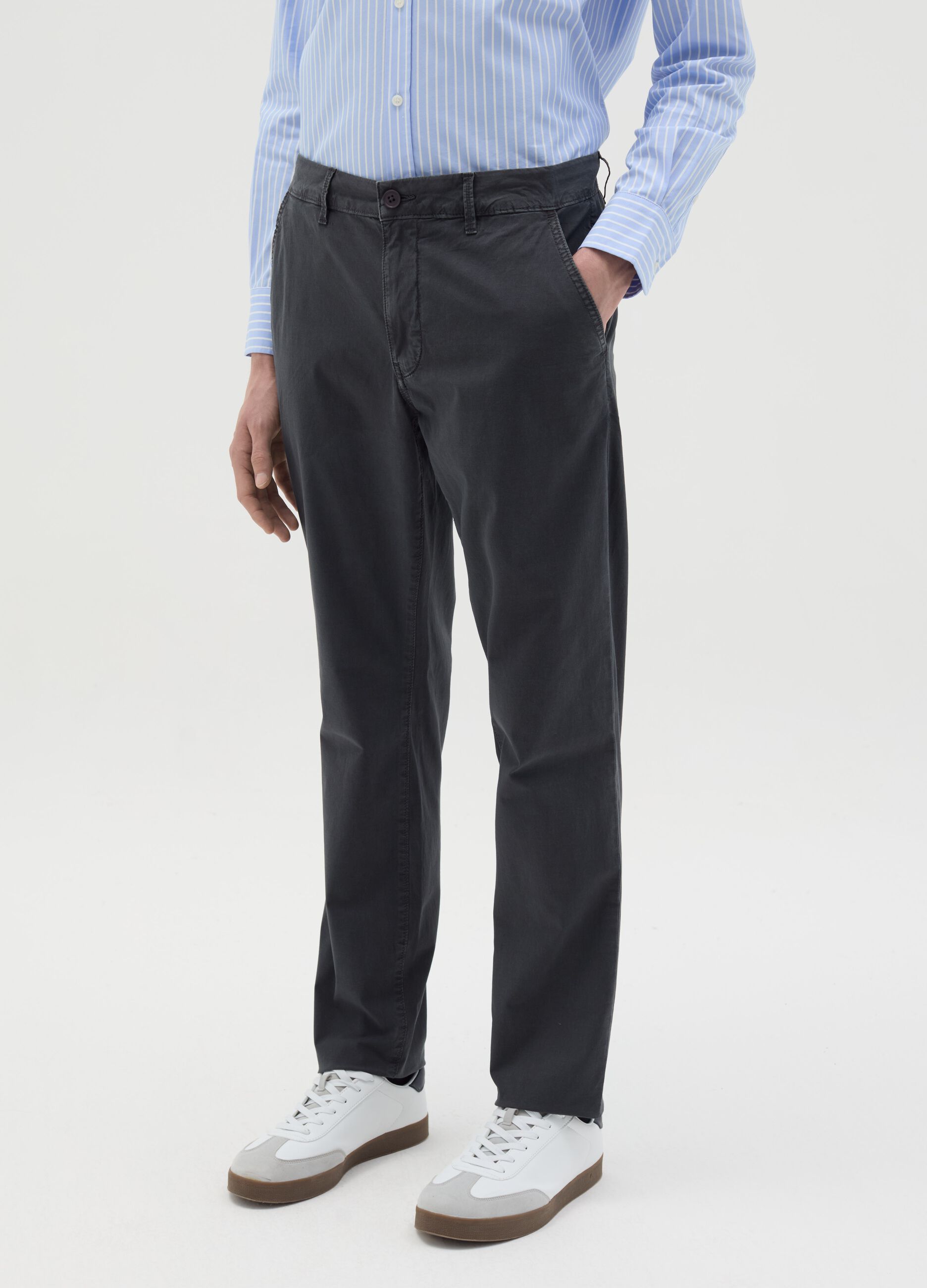 Chino trousers in poplin