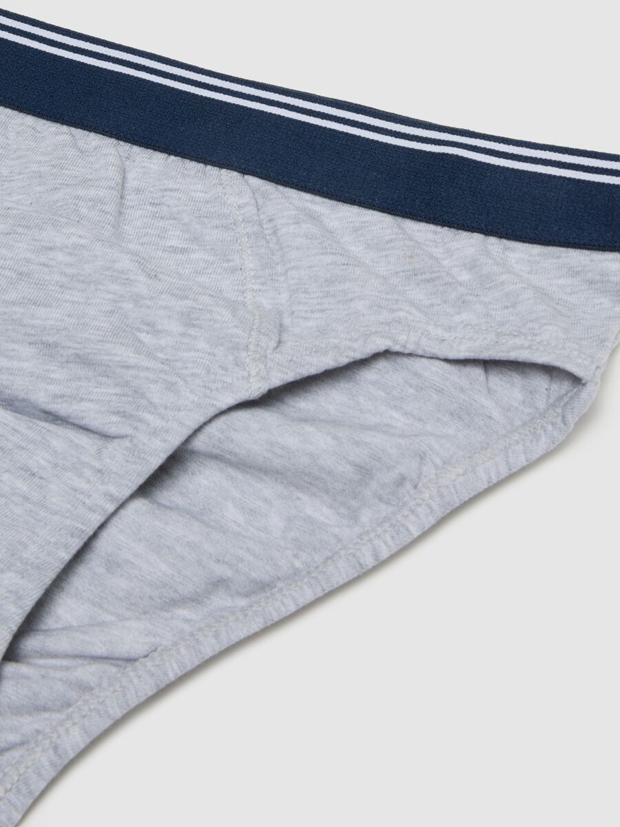 Boys' Grey Stretch Cotton Regular Fit Briefs_2