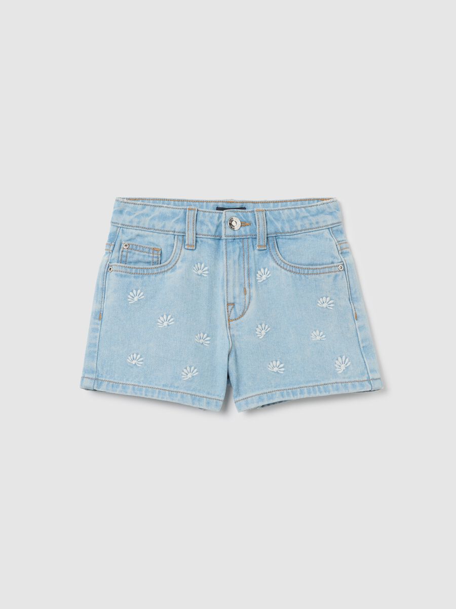 Denim shorts with flowers embroidery_0