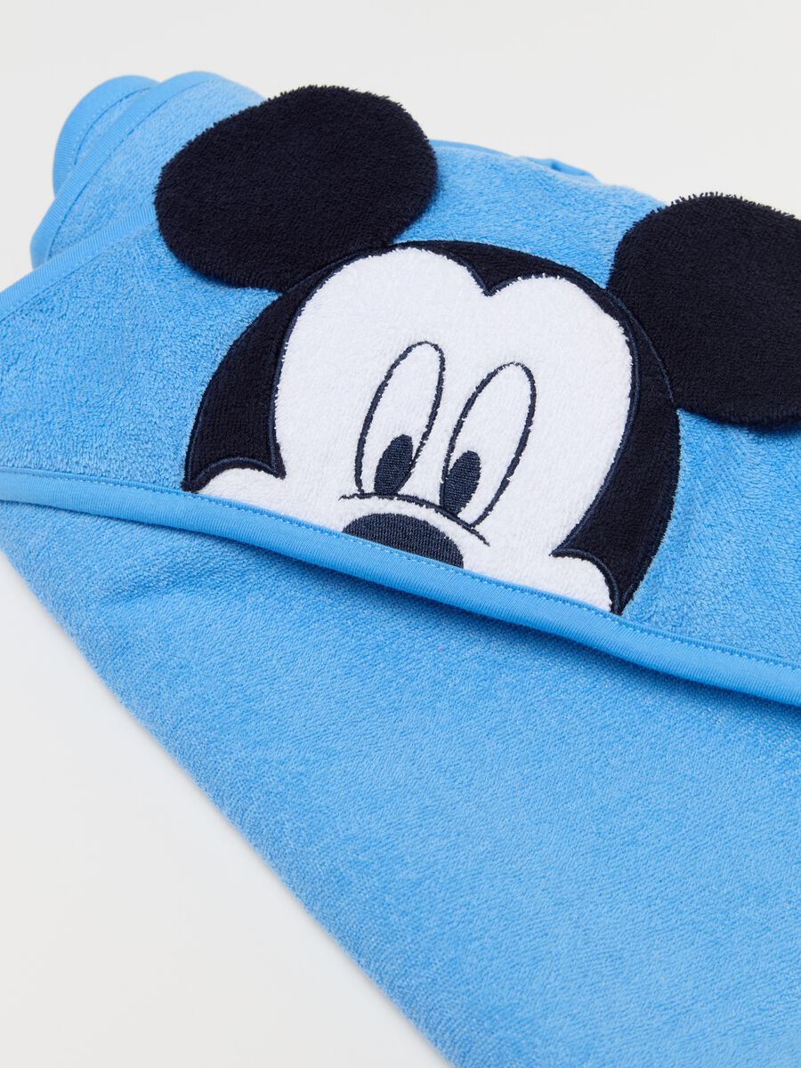 Bathrobe with Mickey Mouse application and embroidery_2