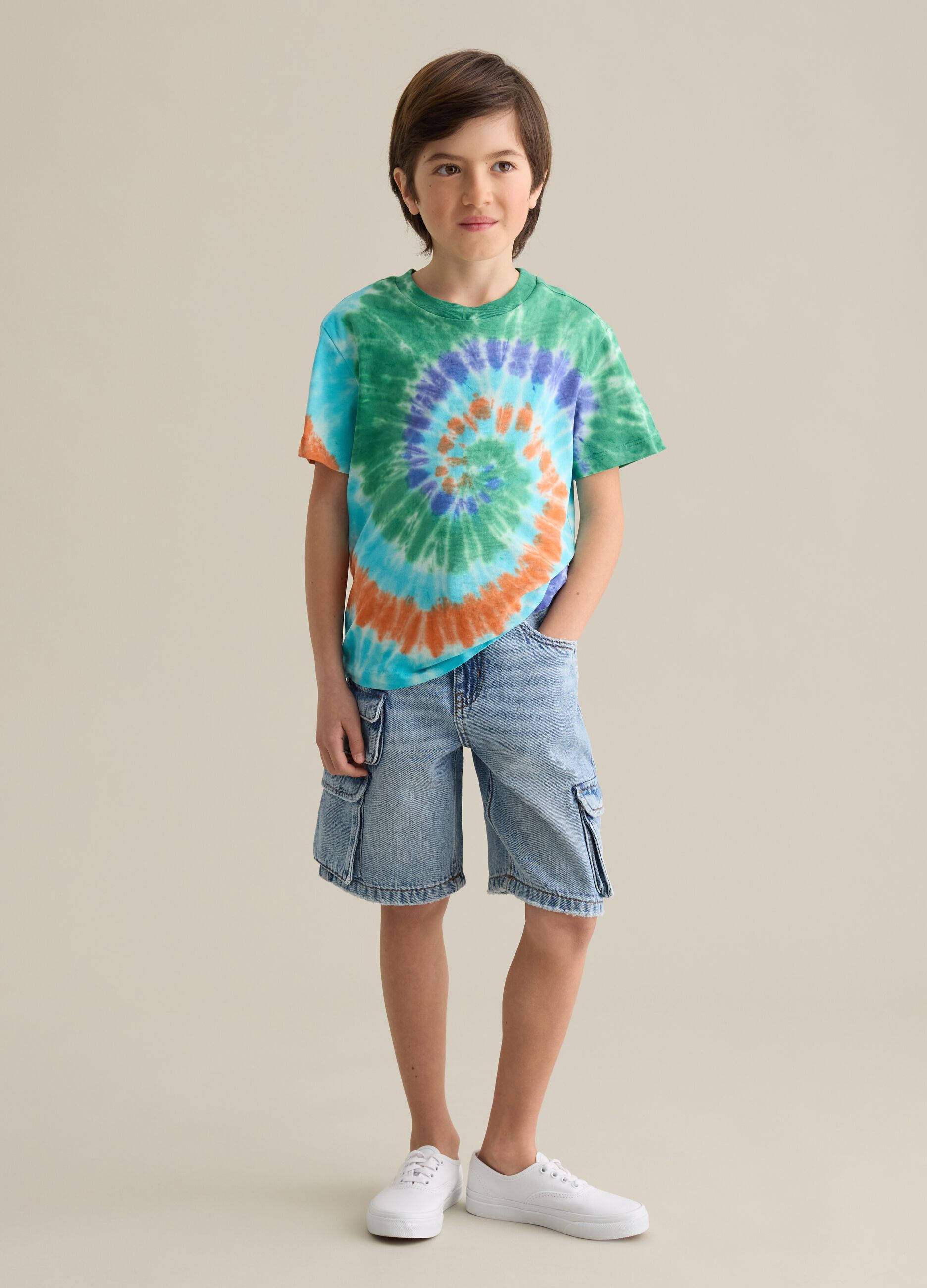 Cargo shorts in denim