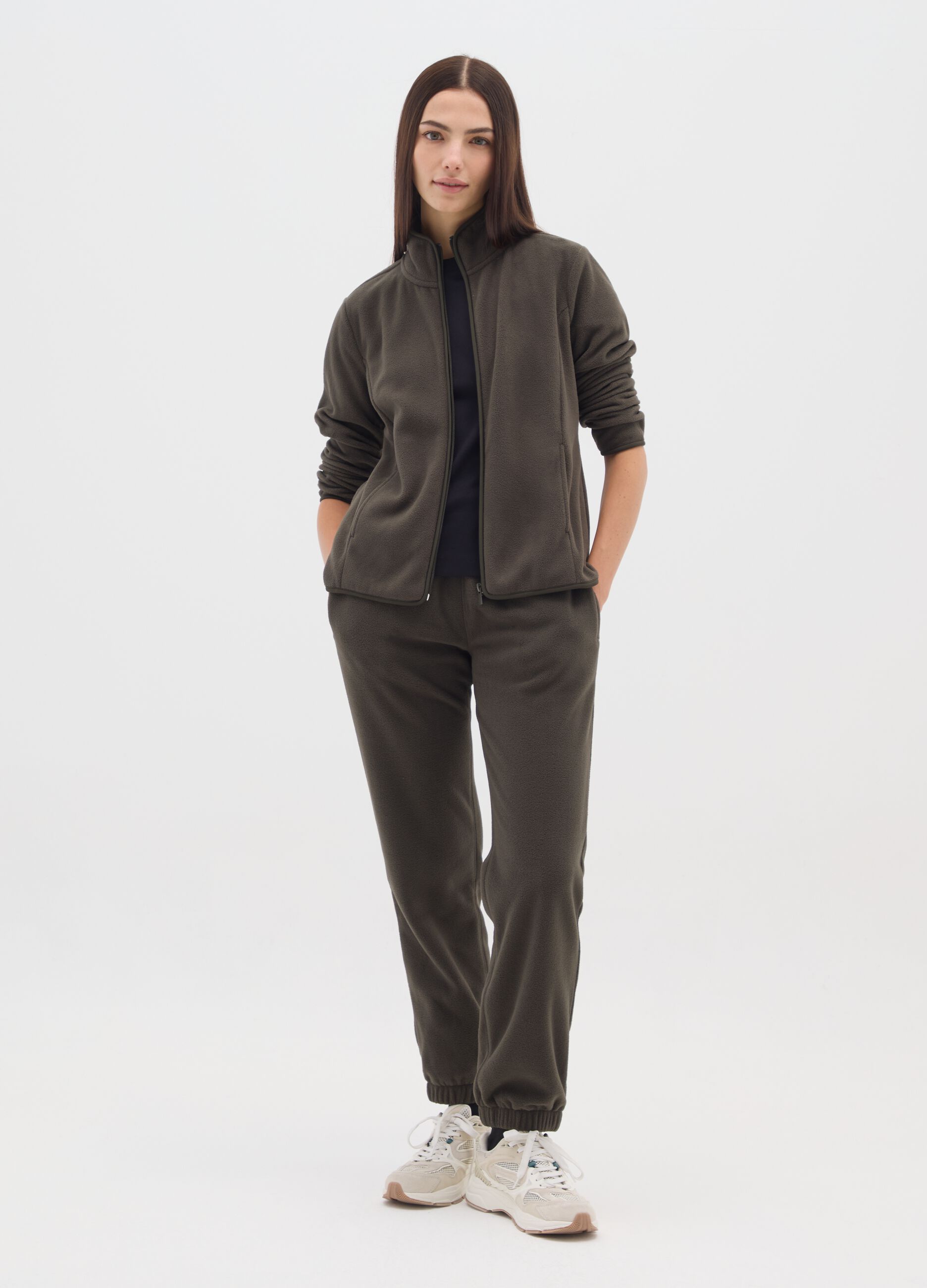 Regular fit green jogger trousers with elasticated waist