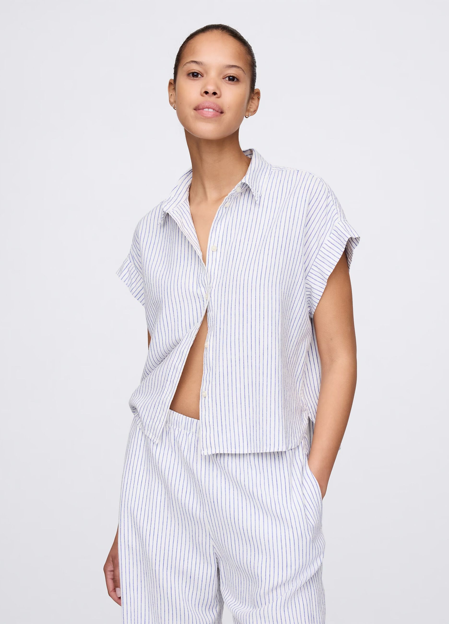Light blue and white striped shirt in linen and viscose