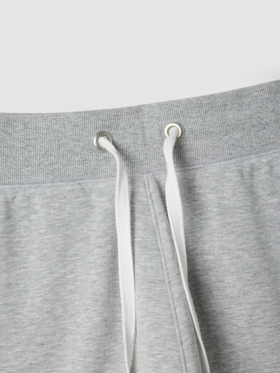 Pantaloni corti grigi in misto cotone relaxed fit_5