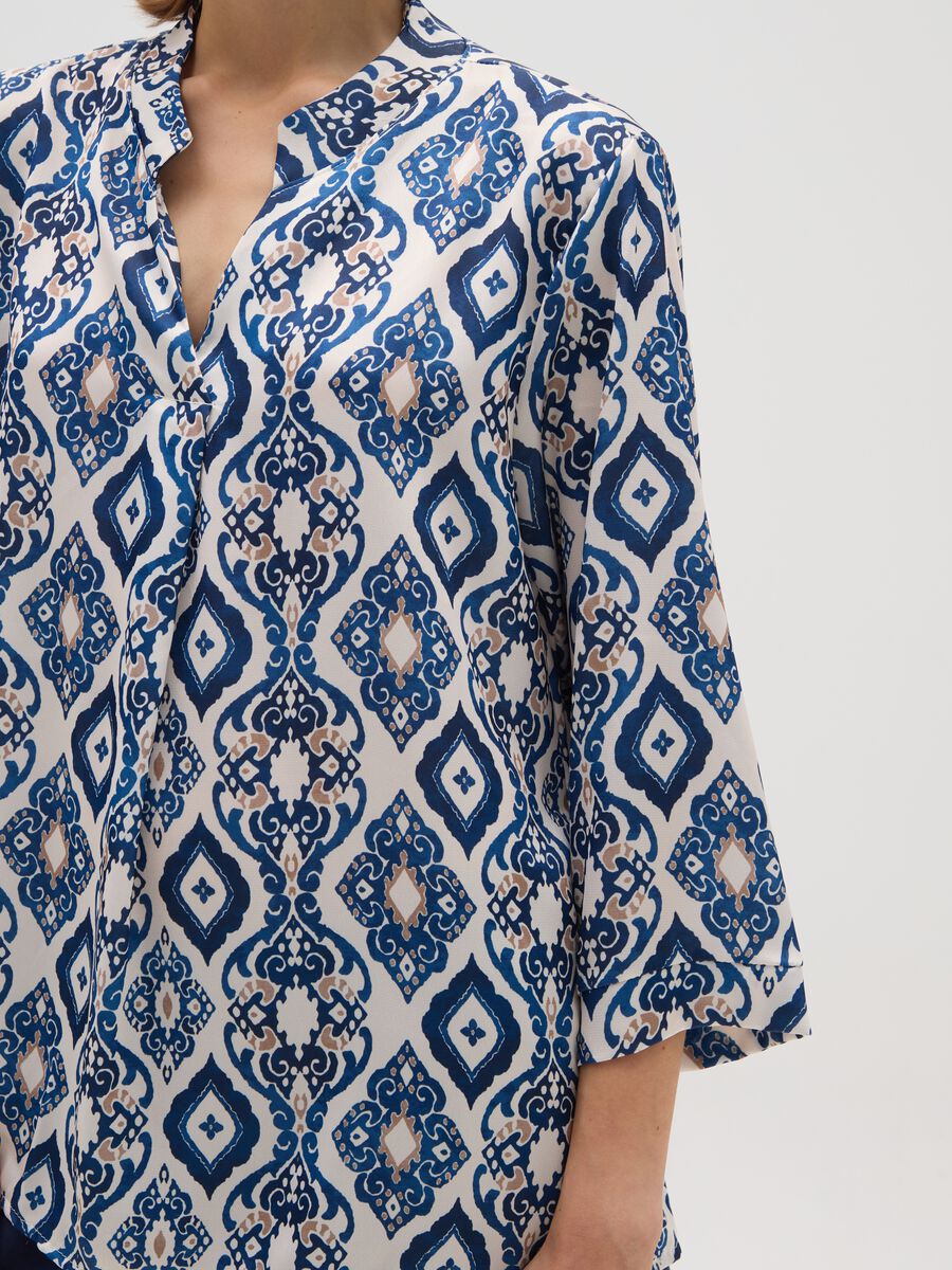 Multicolour regular fit blouse with pattern_3