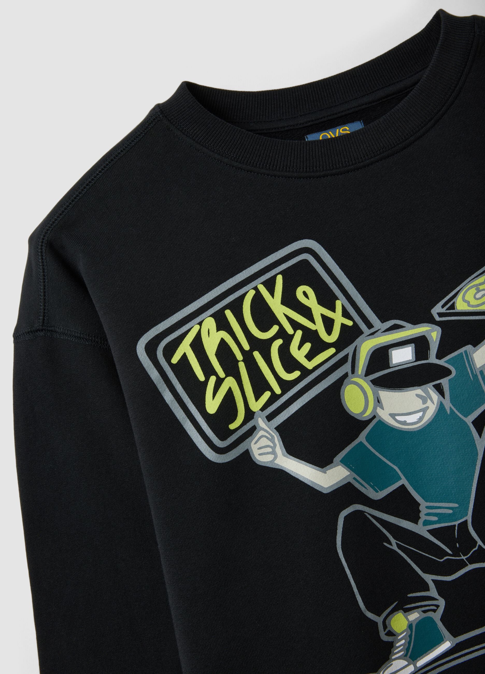 Black pure cotton crew-neck sweatshirt with print