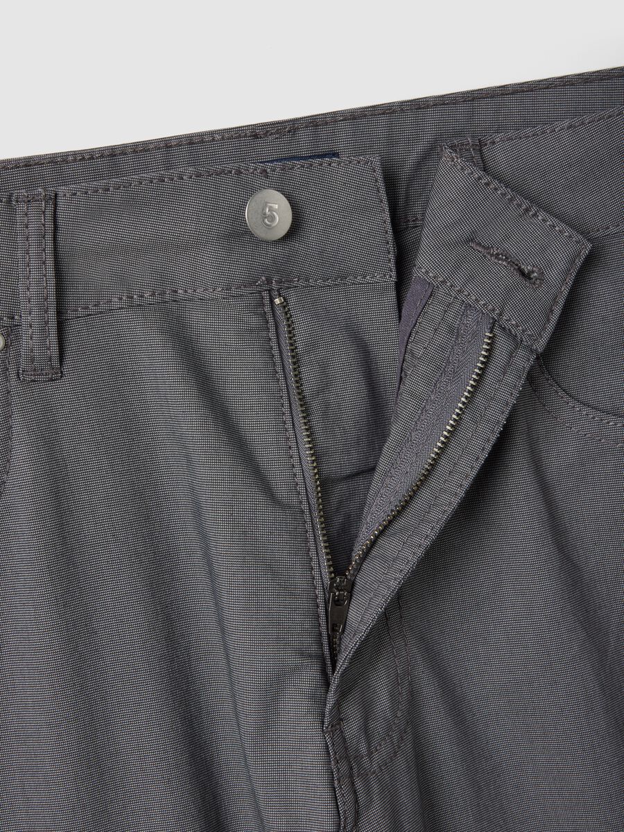 Pantaloni chino in misto cotone elasticizzato grigi slim fit_1