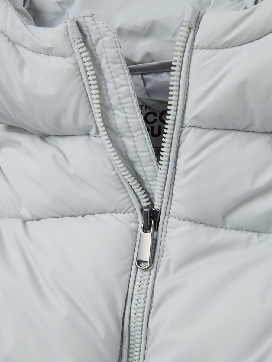 Light Grey Iconic Puffer Jacket for Kids with Hood_3