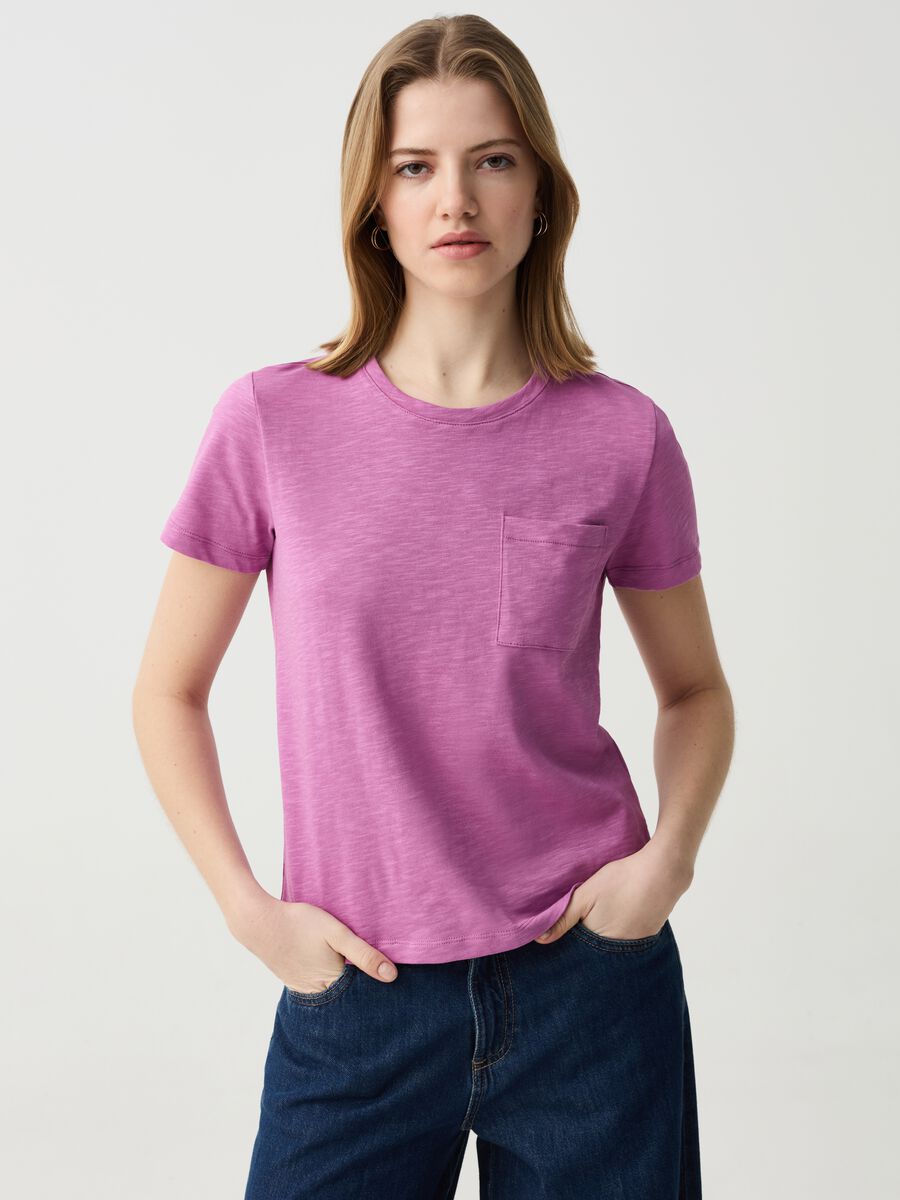 T-shirt in cotone melange con tasca Essential_0