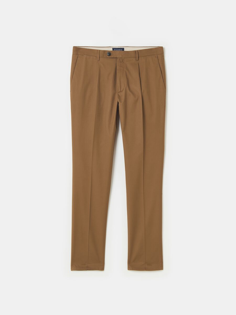 Contemporary chino trousers with darts_3