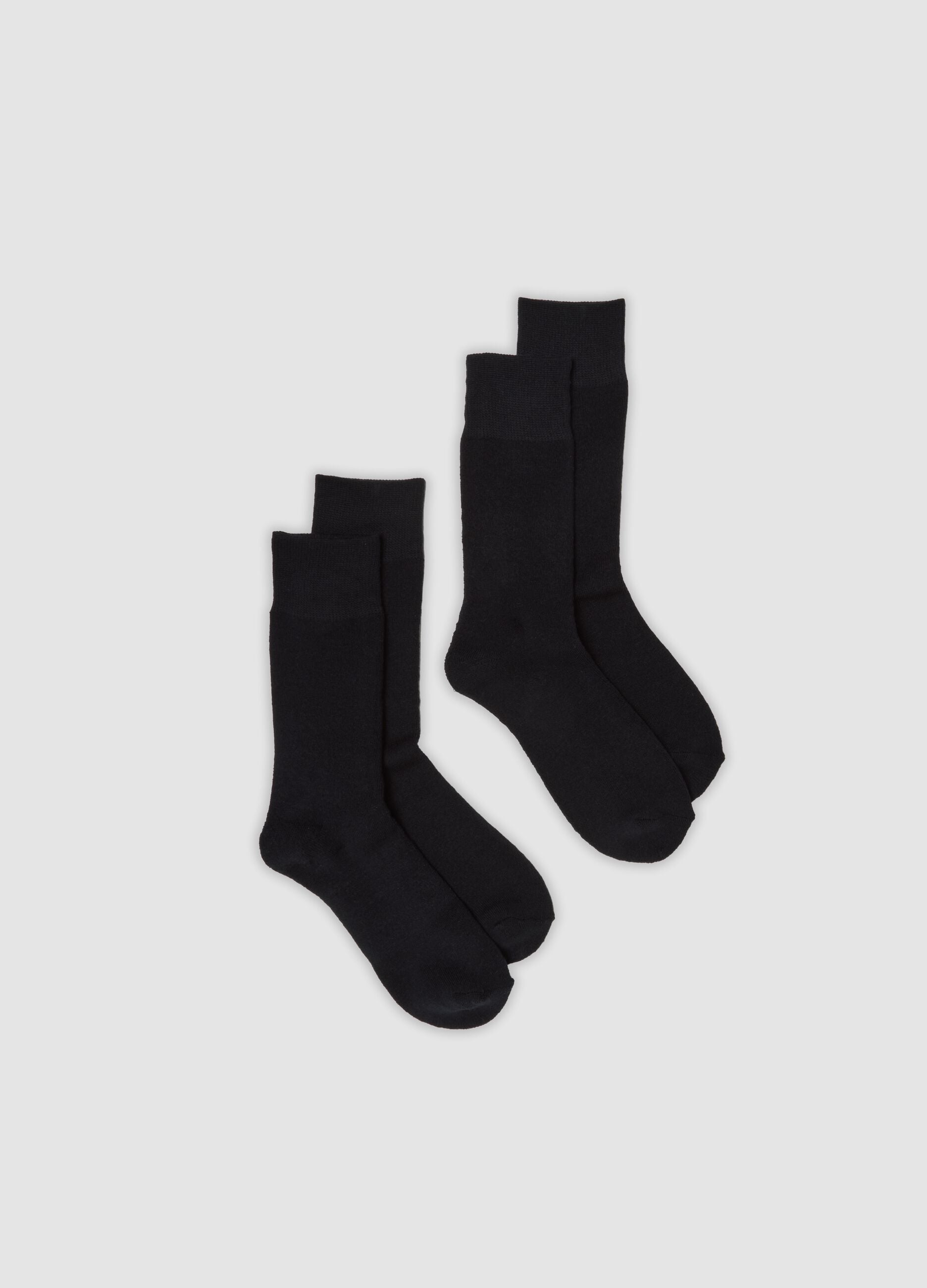 2-pack of black midi socks in stretch fabric