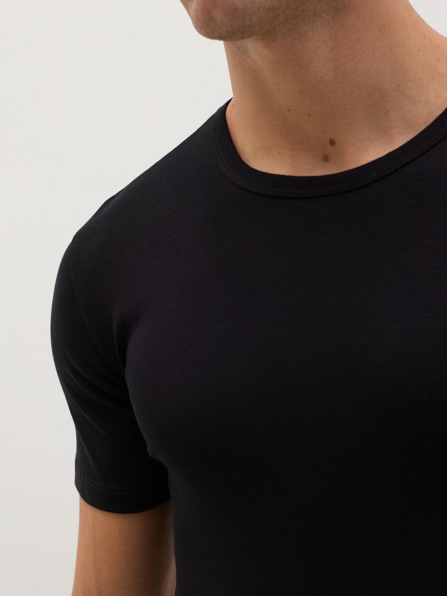 Two-pack undershirts with round neck_3
