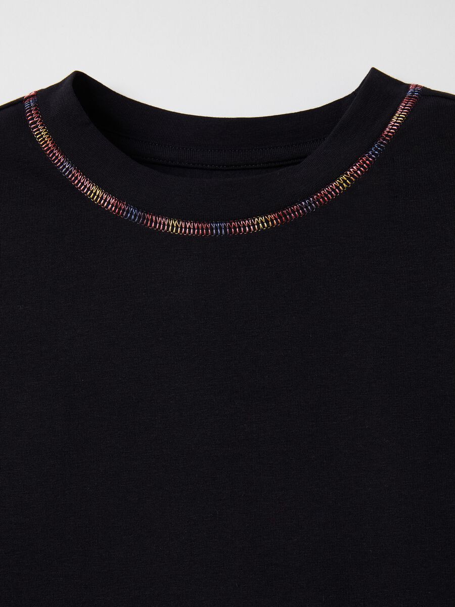 T-shirt a maniche lunghe con cuciture multicolor_2