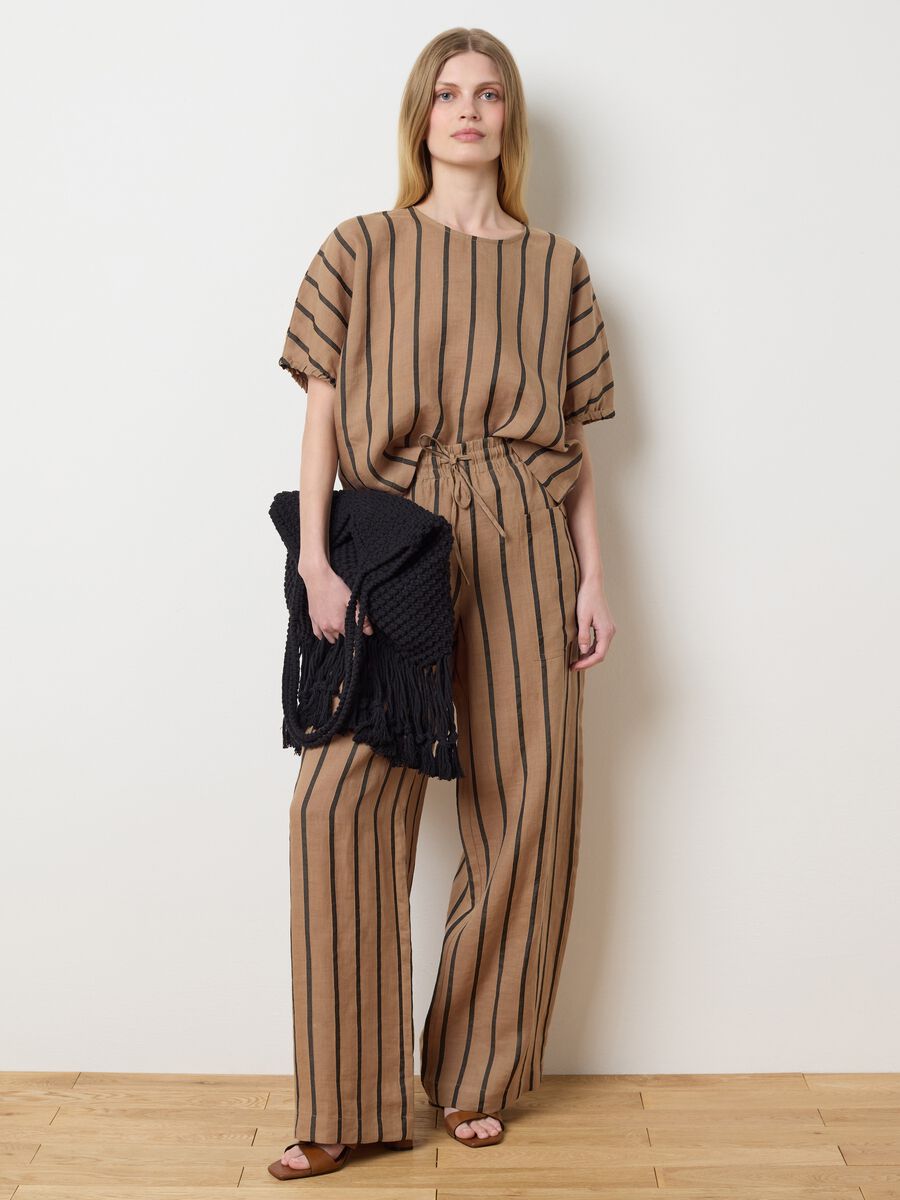 Brown wide-leg trousers with stripes_0