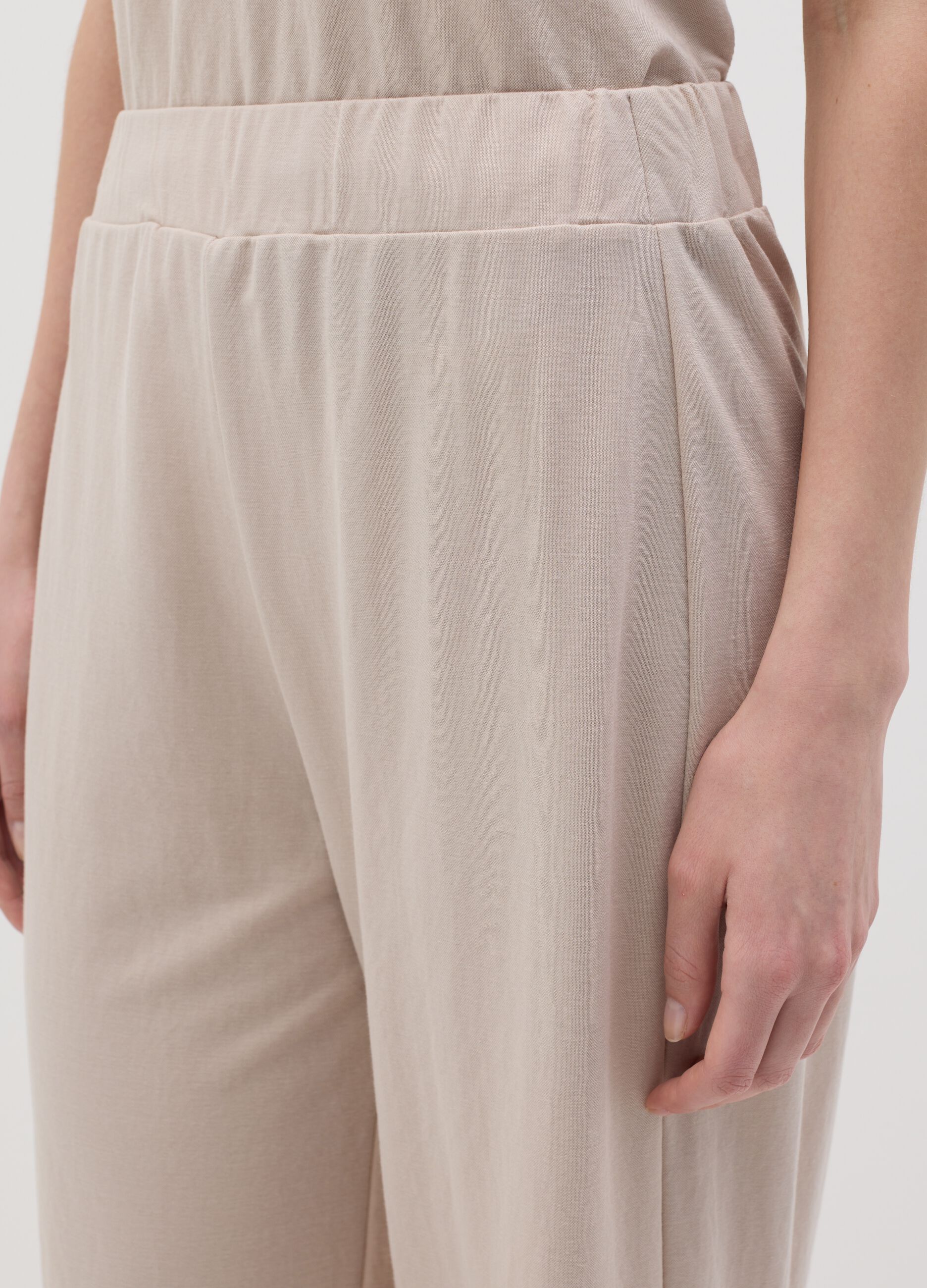Pantaloni culotte da donna in misto viscosa beige regular fit