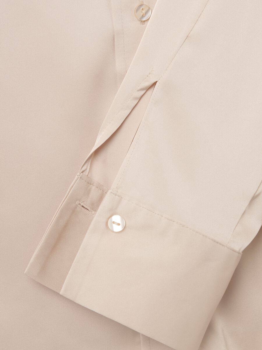 Satin shirt with side splits_5