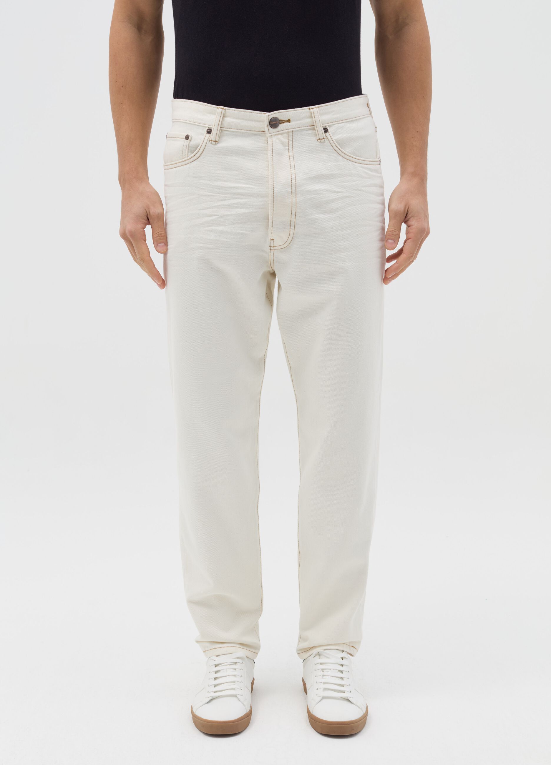 Regular tapered-fit jeans