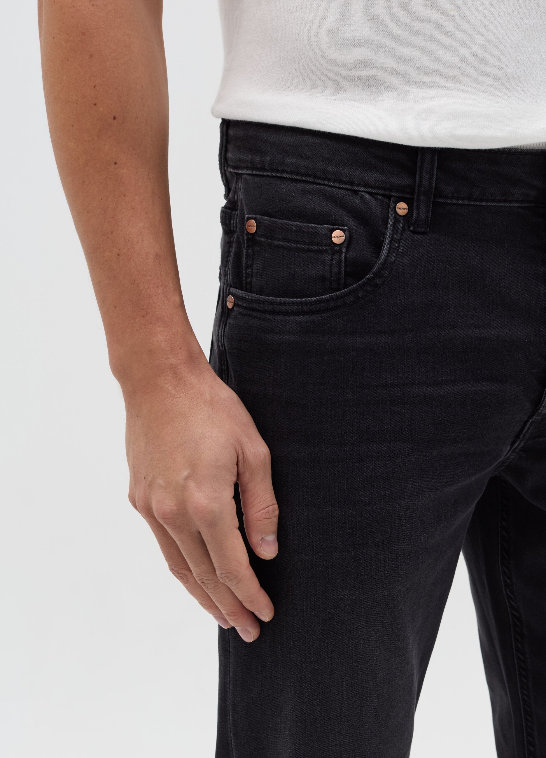 Slim-fit stretch jeans
