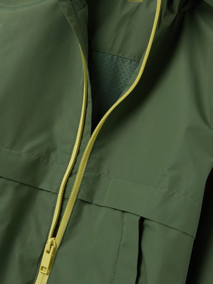 Waterproof jacket with hood_2