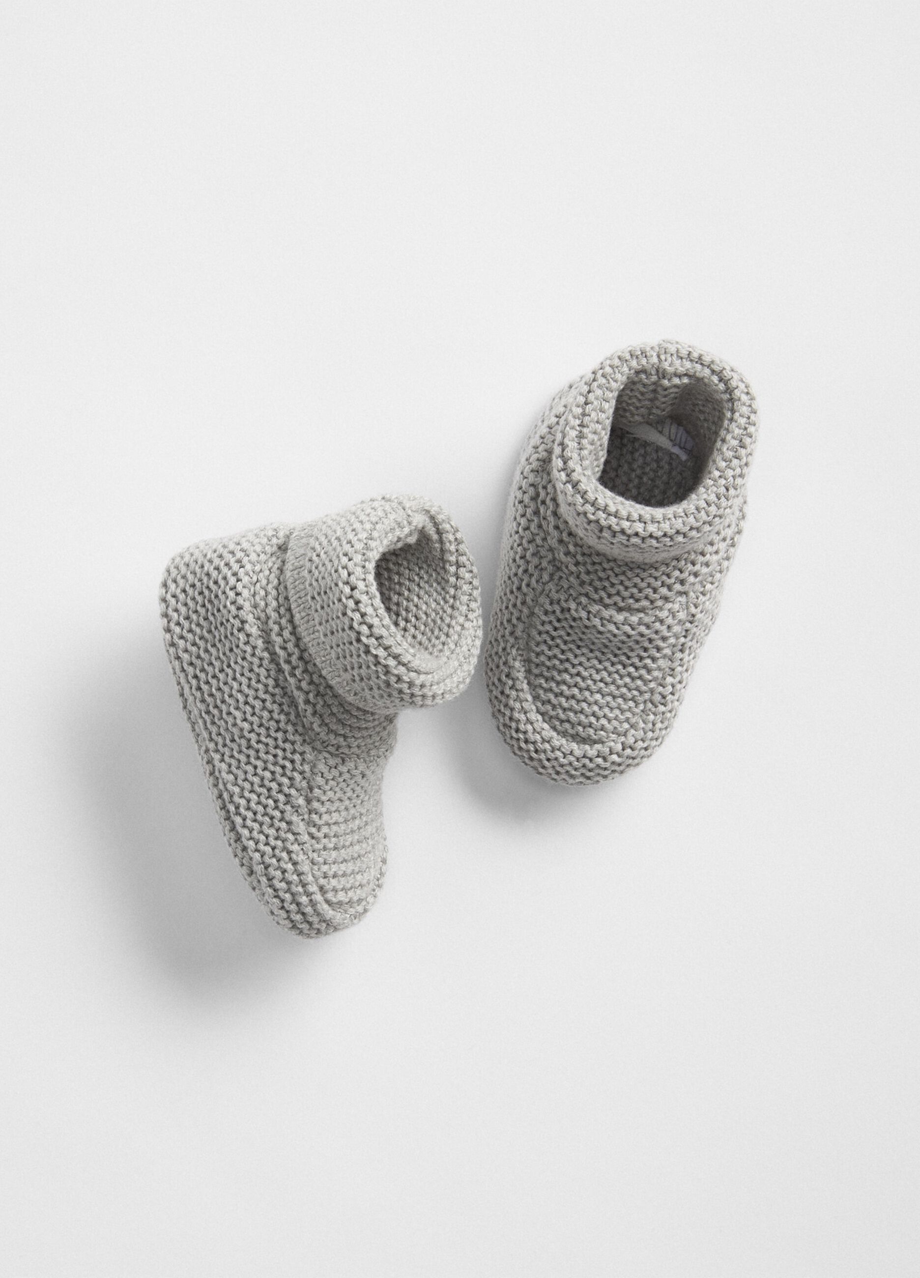 Grey cotton booties for newborns