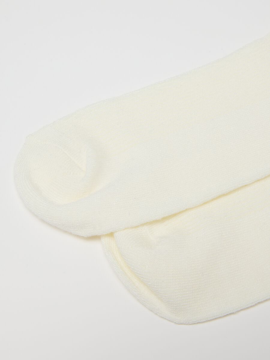 Twin Pack Stretch White and Black Socks_2