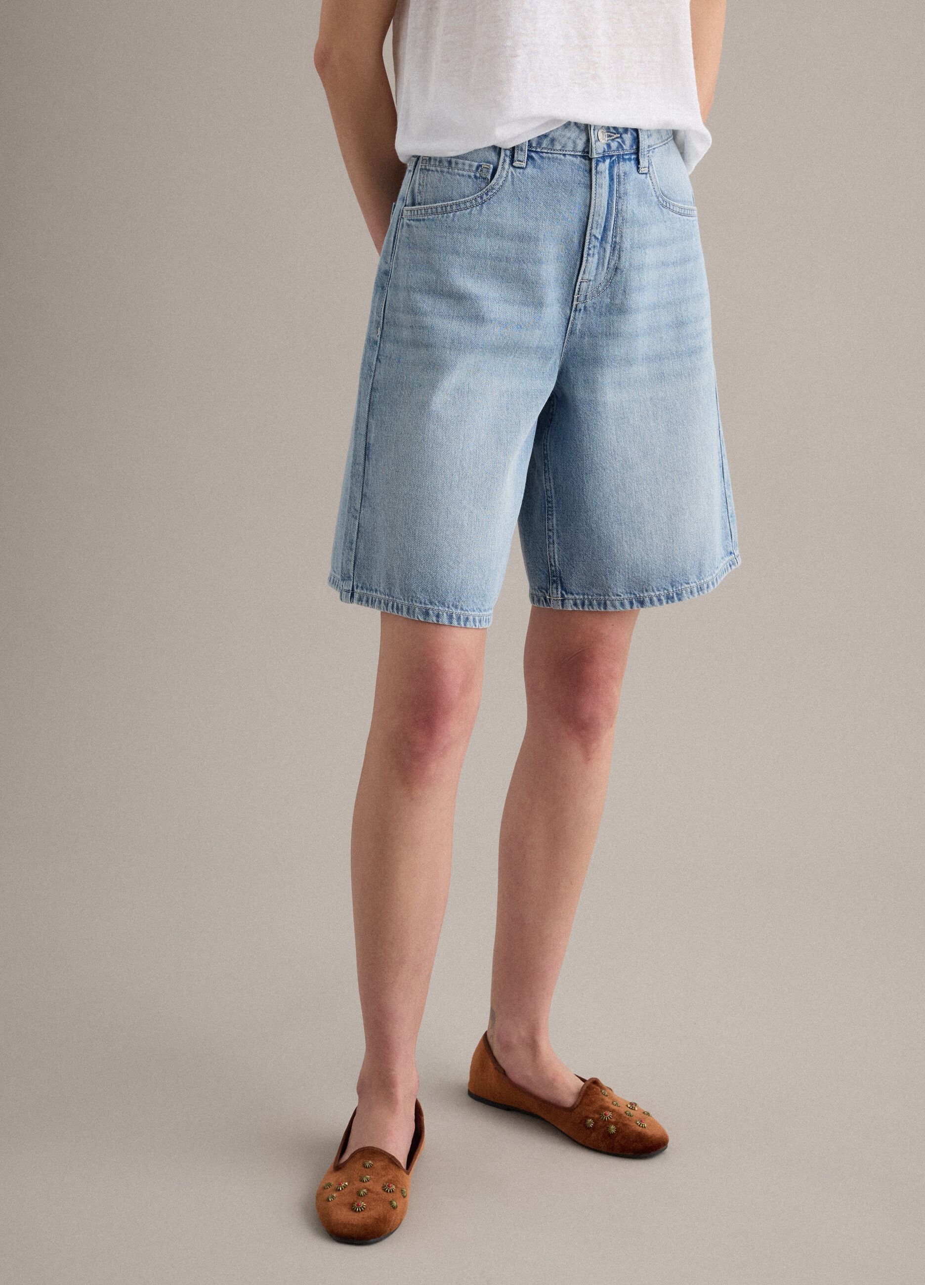 Shorts azzurri in denim in puro cotone wide leg