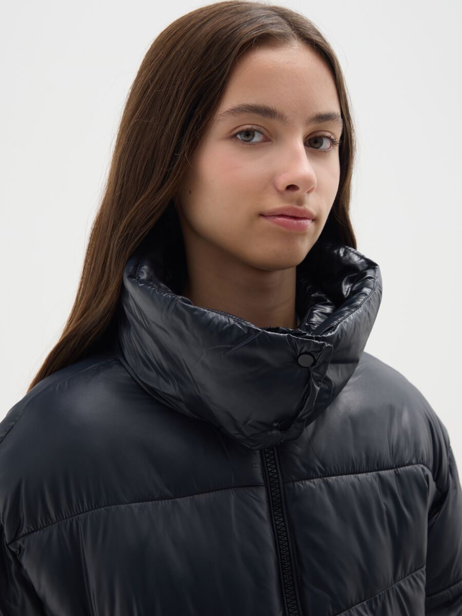 Giacca imbottita nera da ragazza regular fit con zip_2