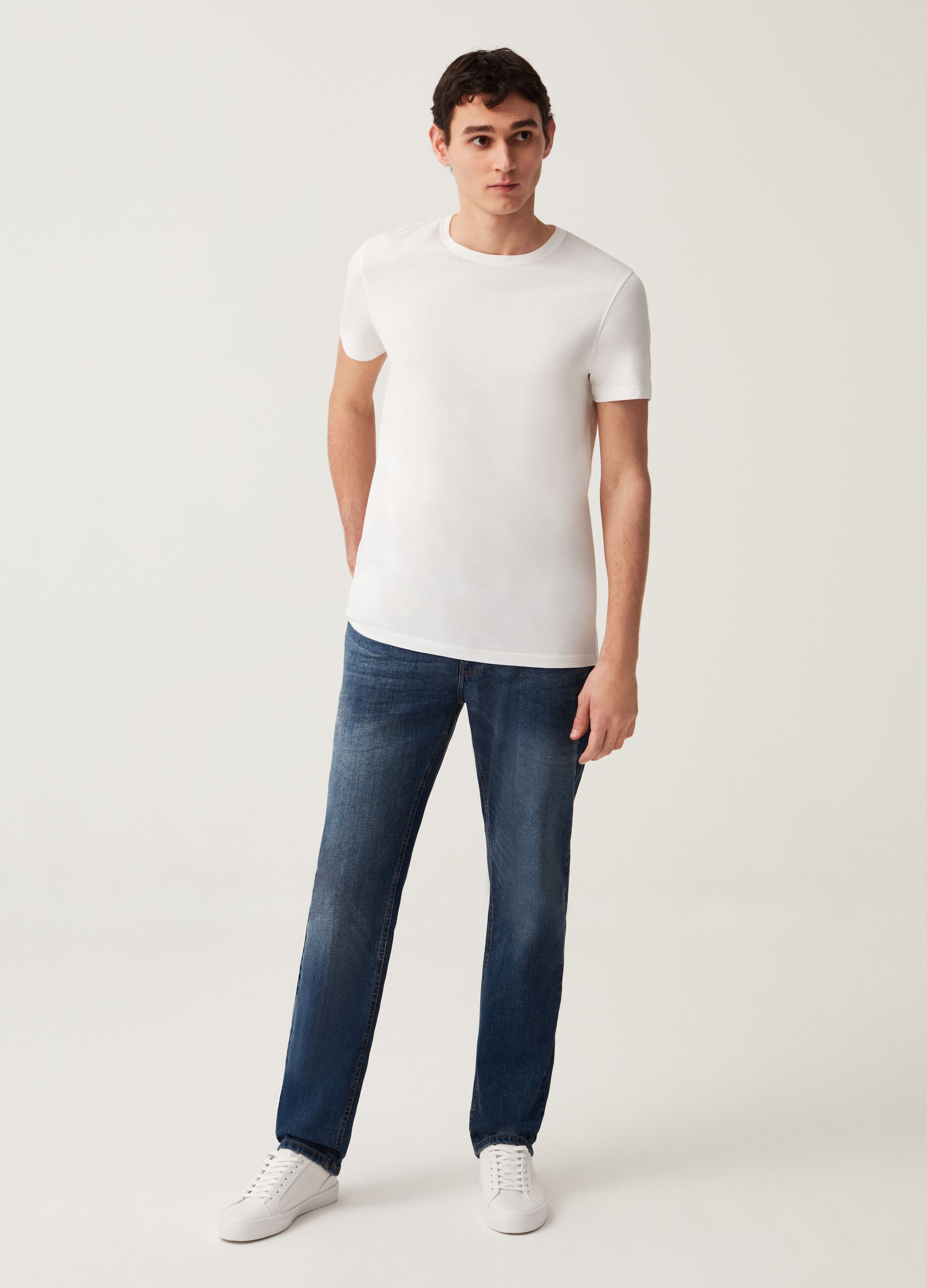 Comfort-fit stretch jeans