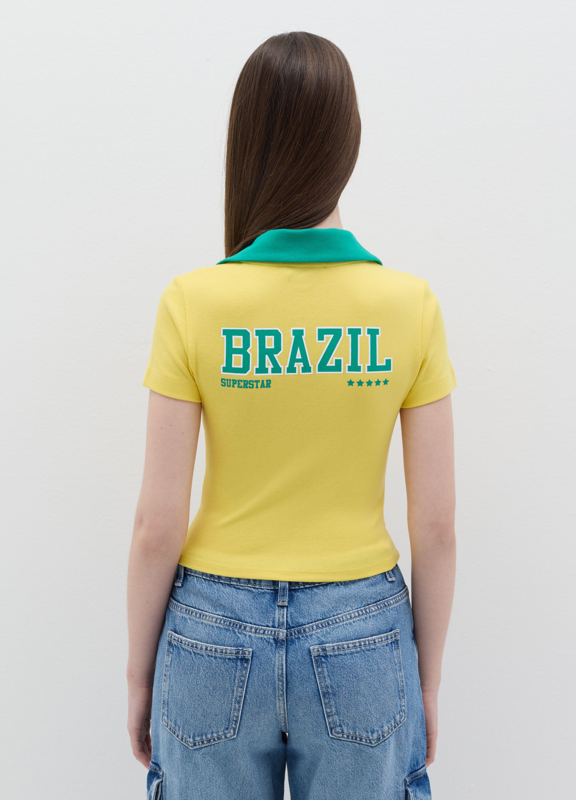 Yellow T-shirt with polo neck and "Brasile" print