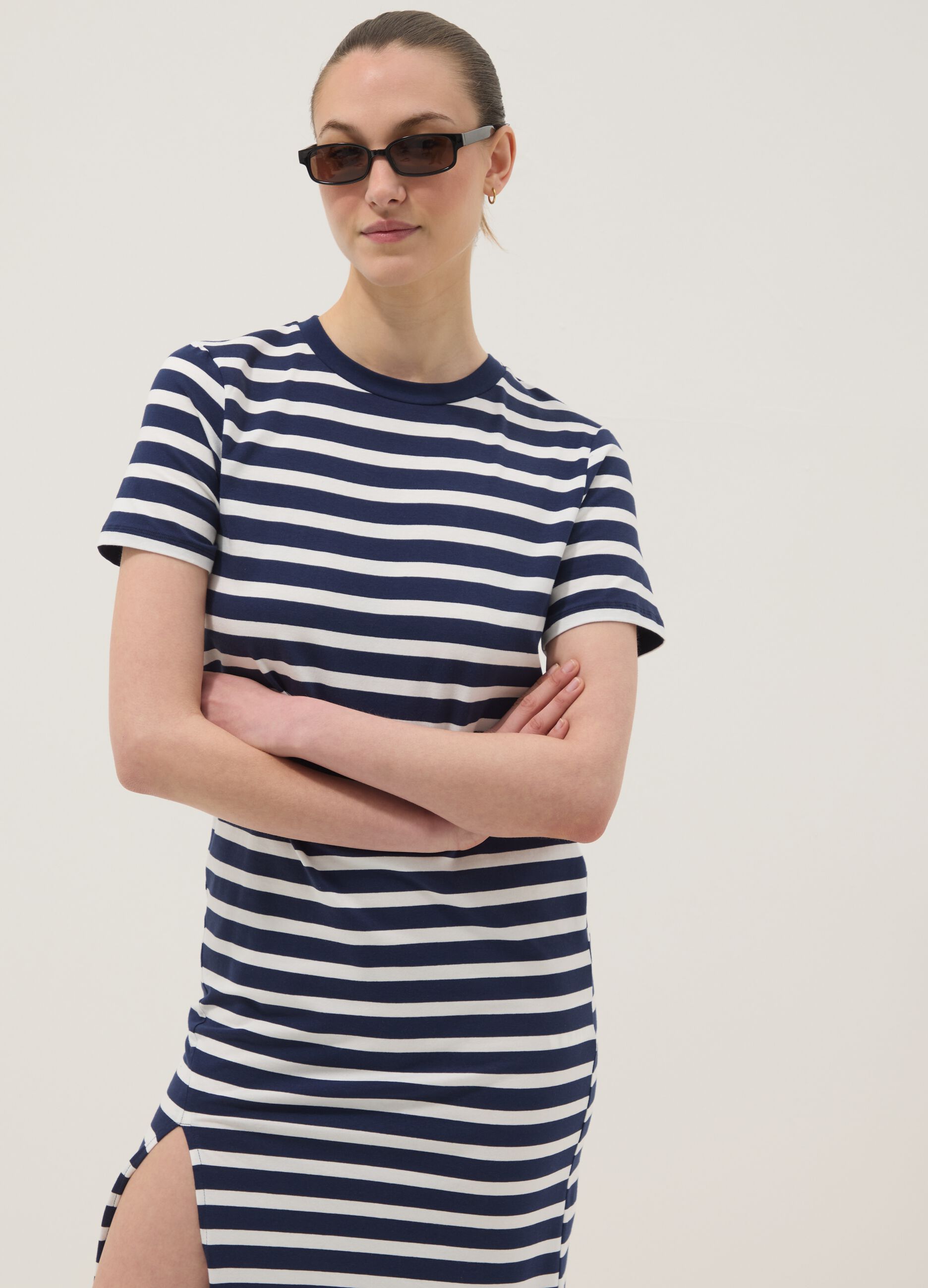 Abito maxi blu in cotone elasticizzato a righe