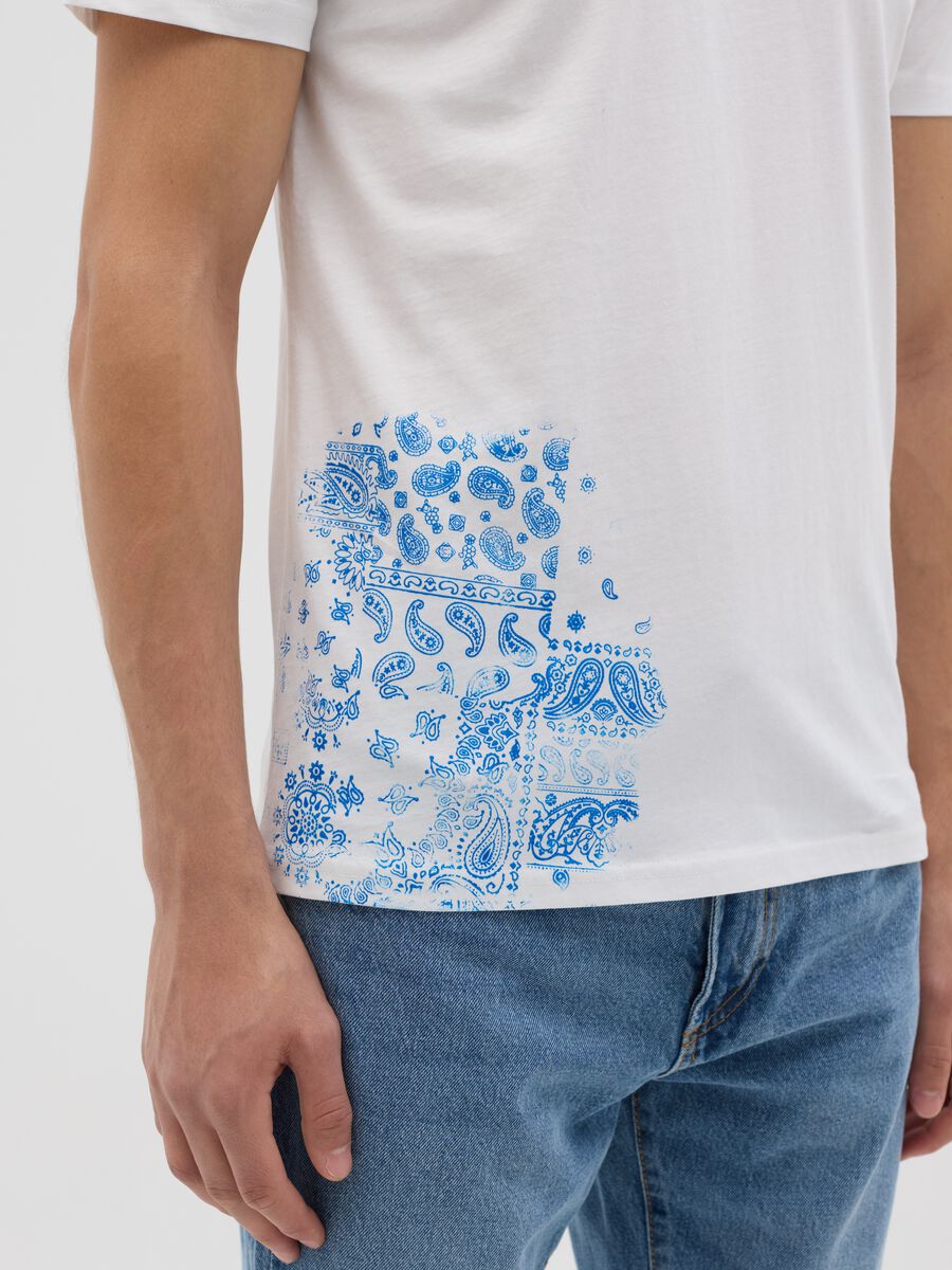 Cotton T-shirt with round neck_3