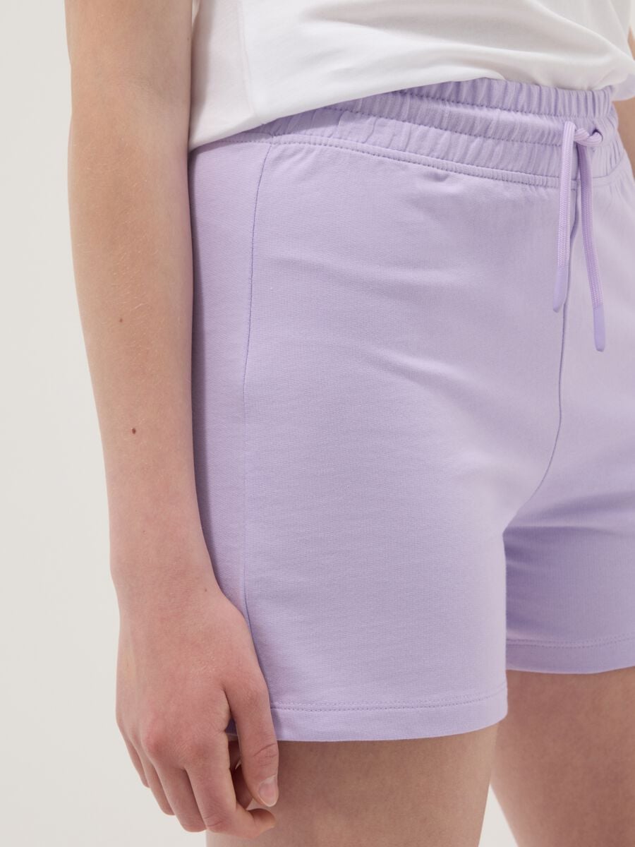 Girls' purple 100% cotton shorts, regular fit_2