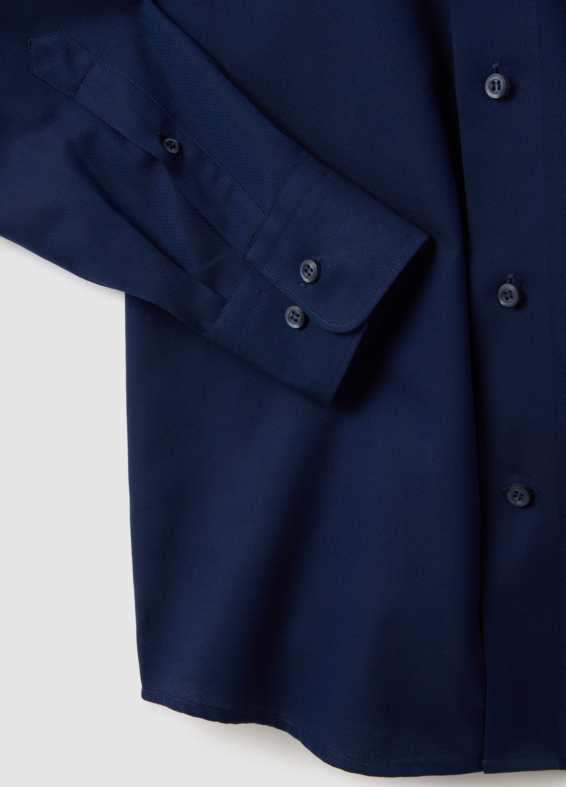 Long-sleeve blue cotton shirt