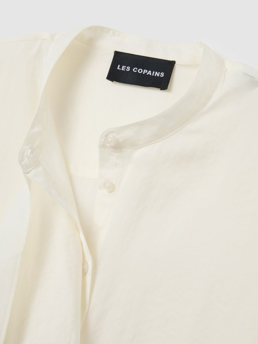 White Blouse with Mandarin Collar_5