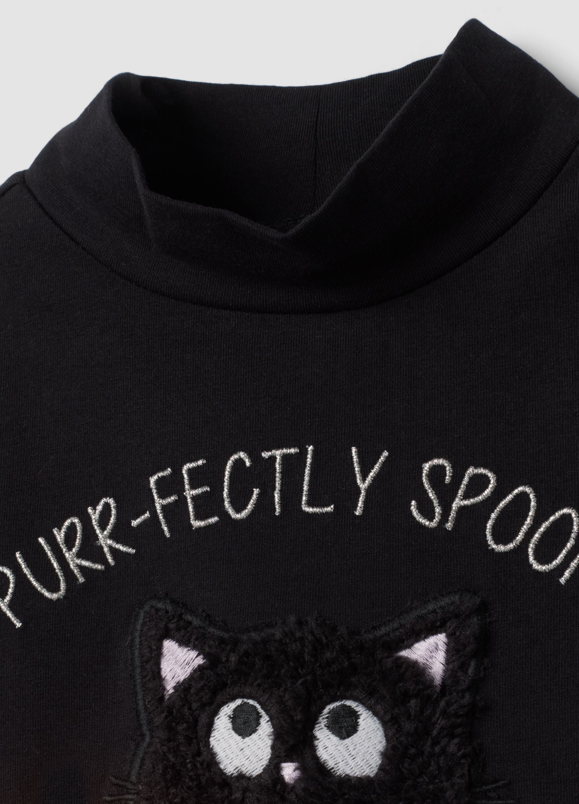 T-shirt nera in cotone elasticizzato con Collo rialzato