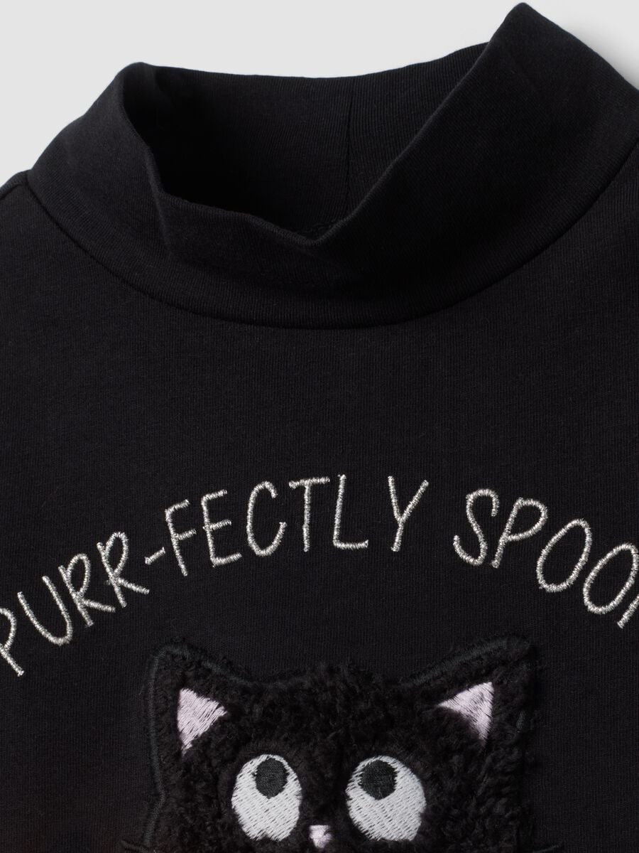 T-shirt nera in cotone elasticizzato con Collo rialzato_6