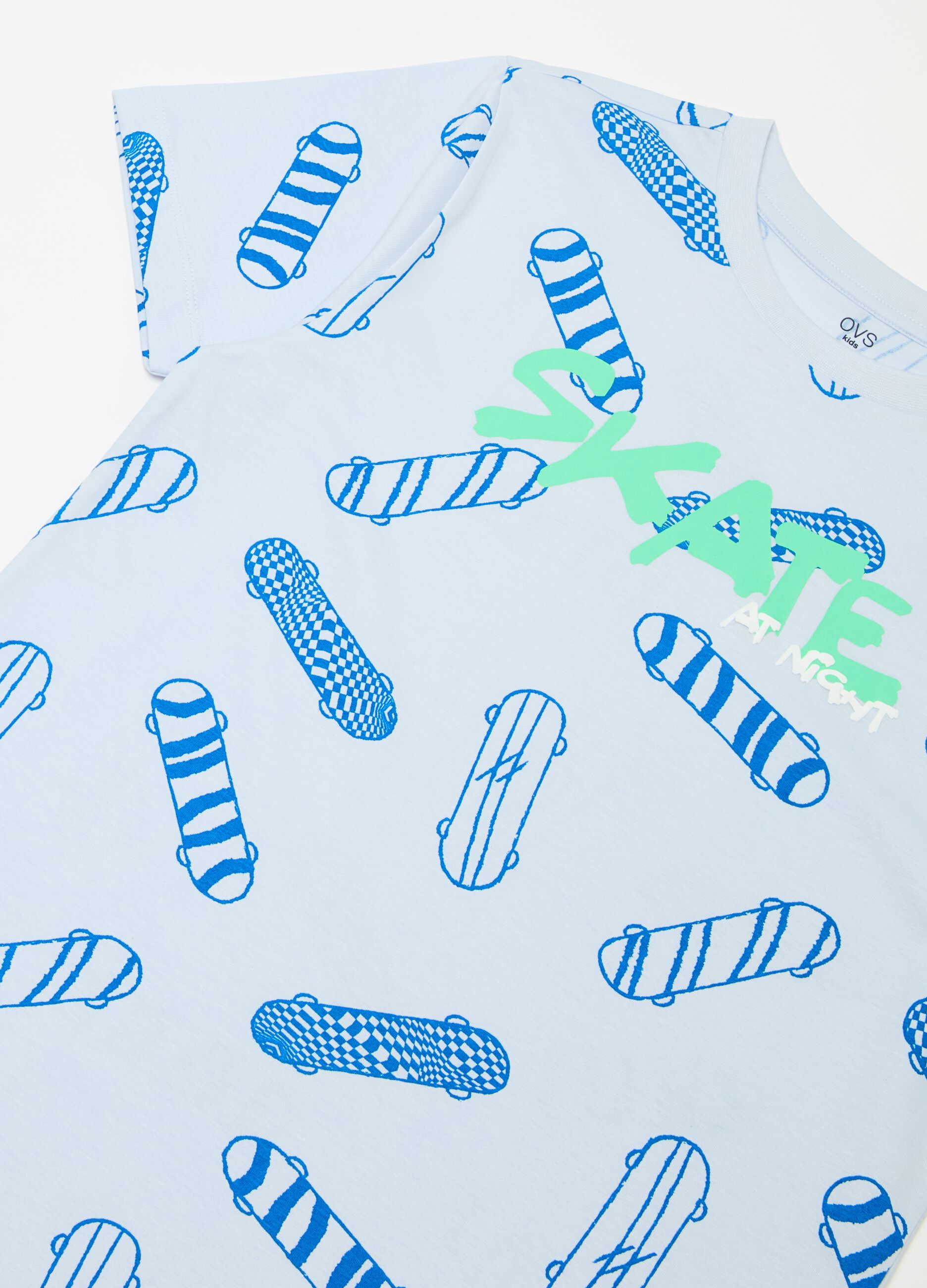 Organic cotton pyjamas with skateboard print
