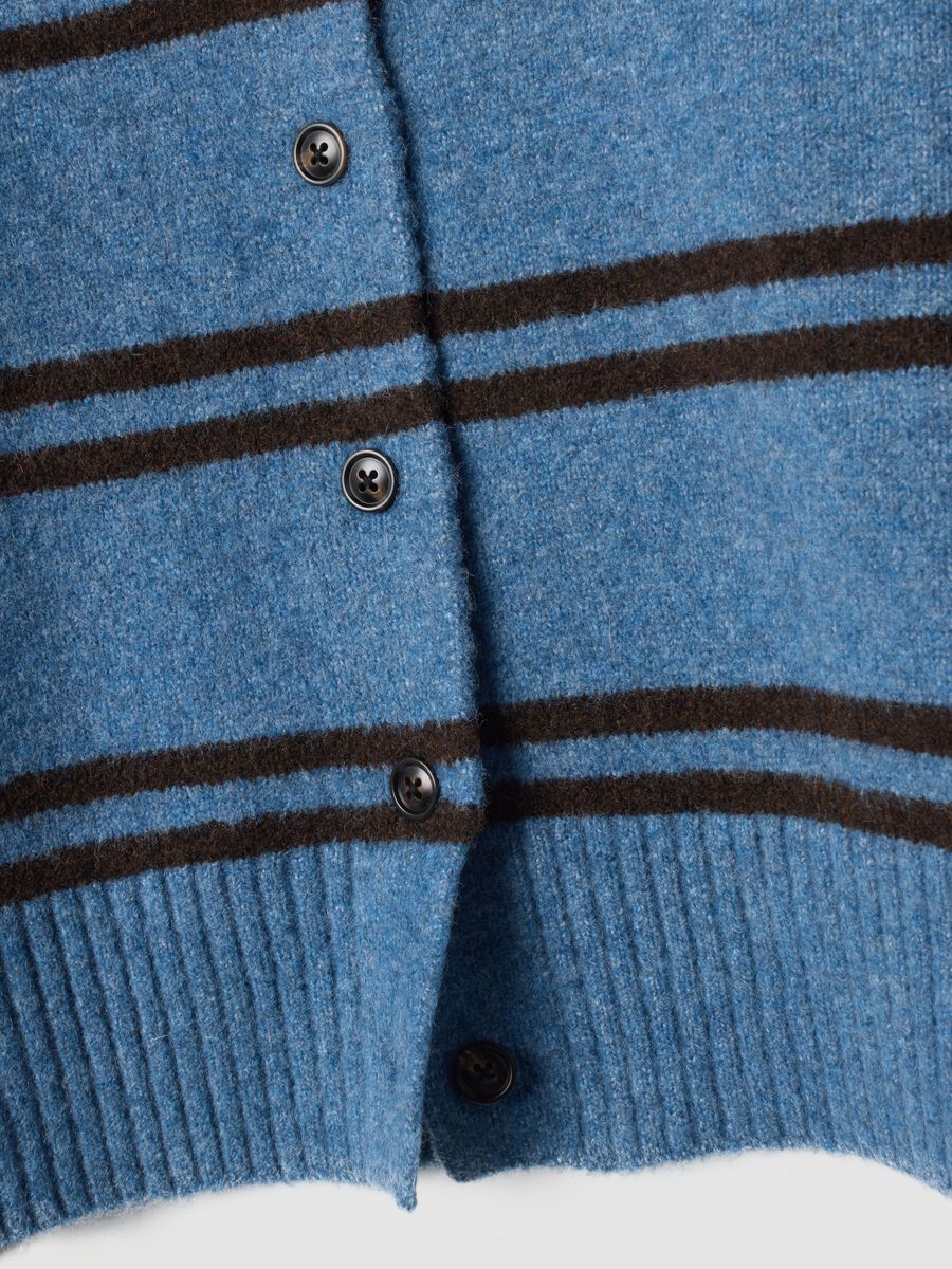 Cardigan azzurro in lana elasticizzata a righe regular fit_1