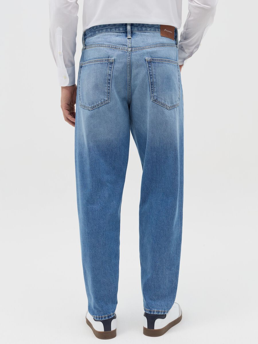 Regular blue tapered-fit jeans_3