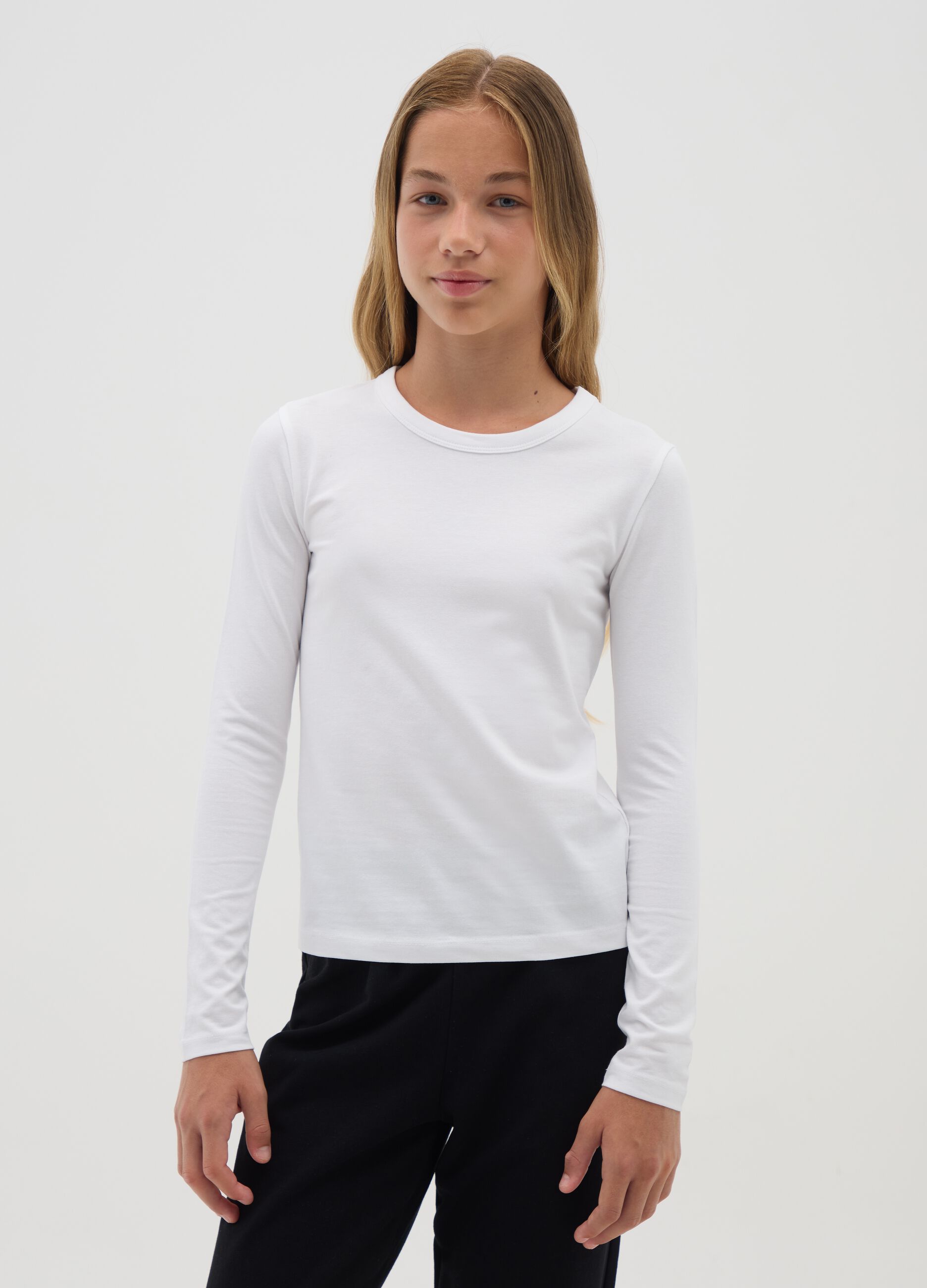 T-shirt da ragazza a maniche lunghe bianca in tessuto elasticizzato
