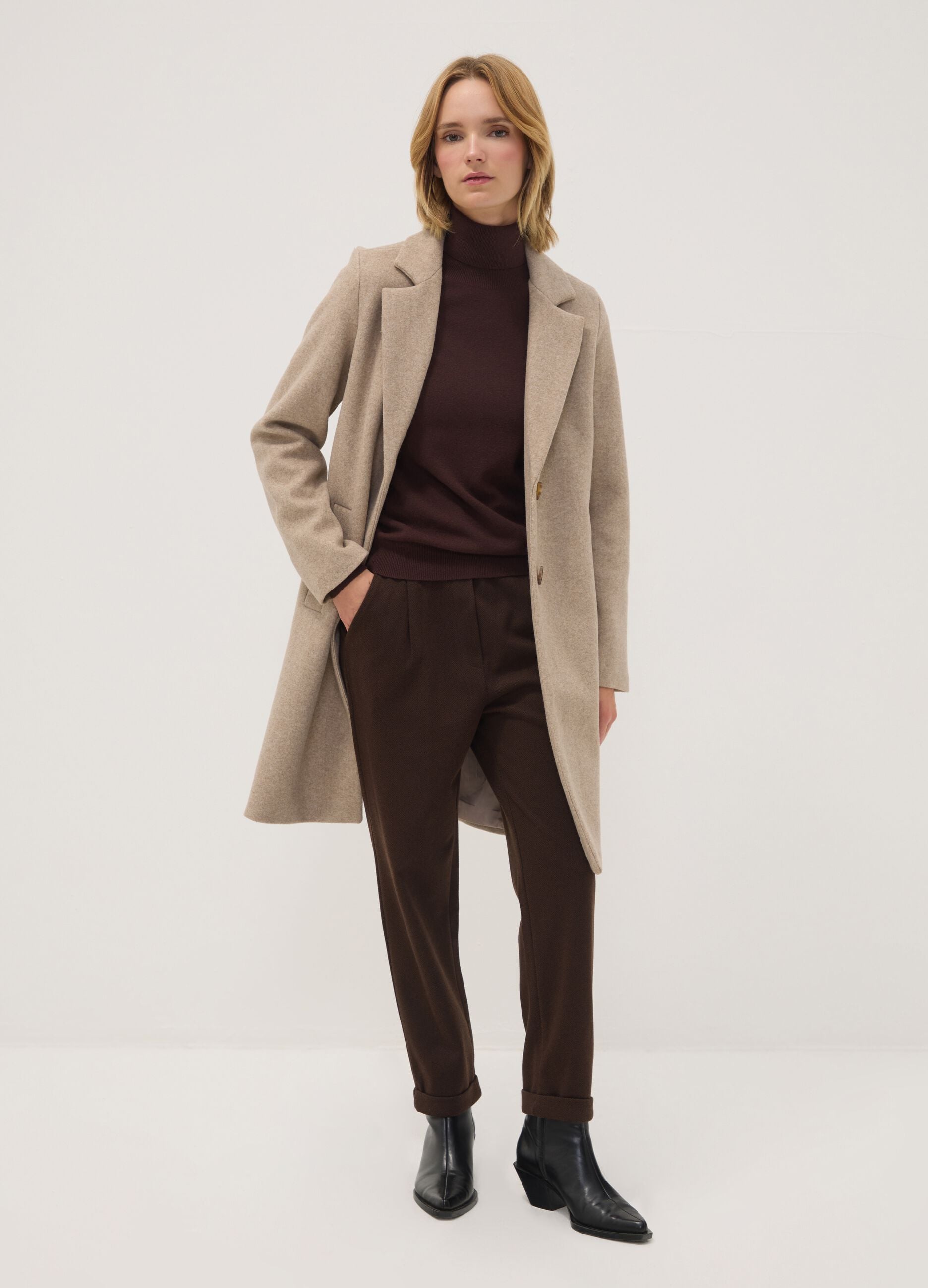 Camel regular-fit coat with lapels and buttons