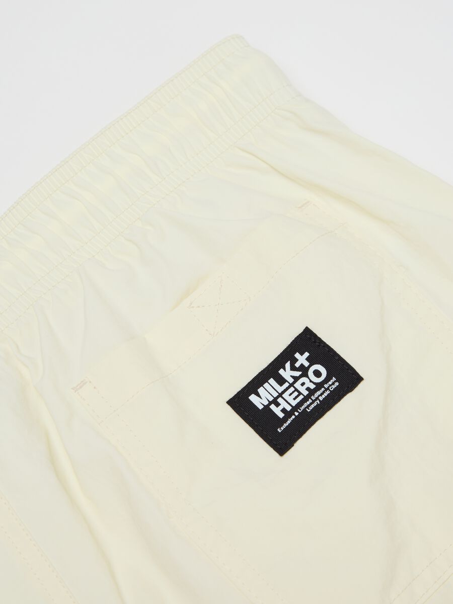 Boxer da uomo in bianco regular fit con elastico e coulisse_5